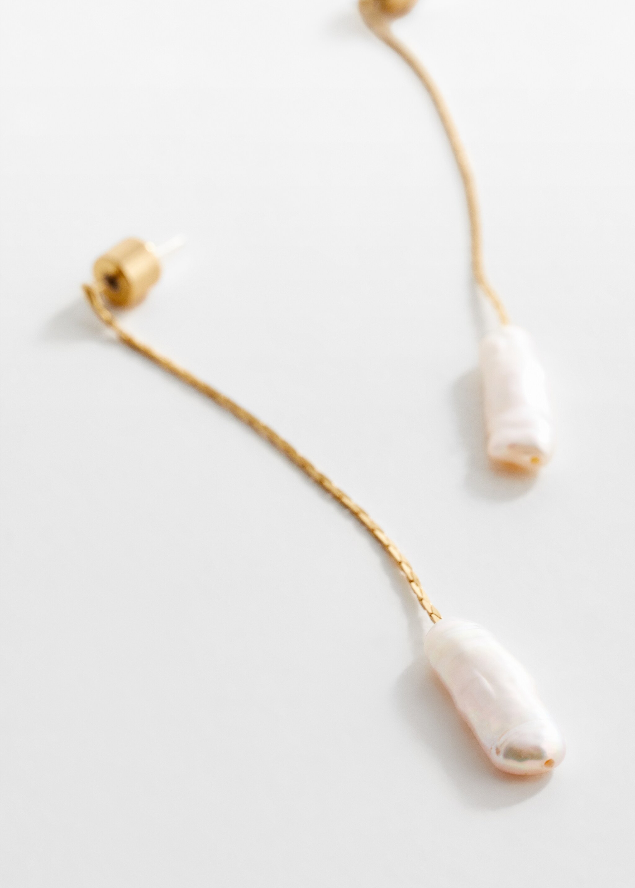 Natural pearl thread earrings - Medium plane