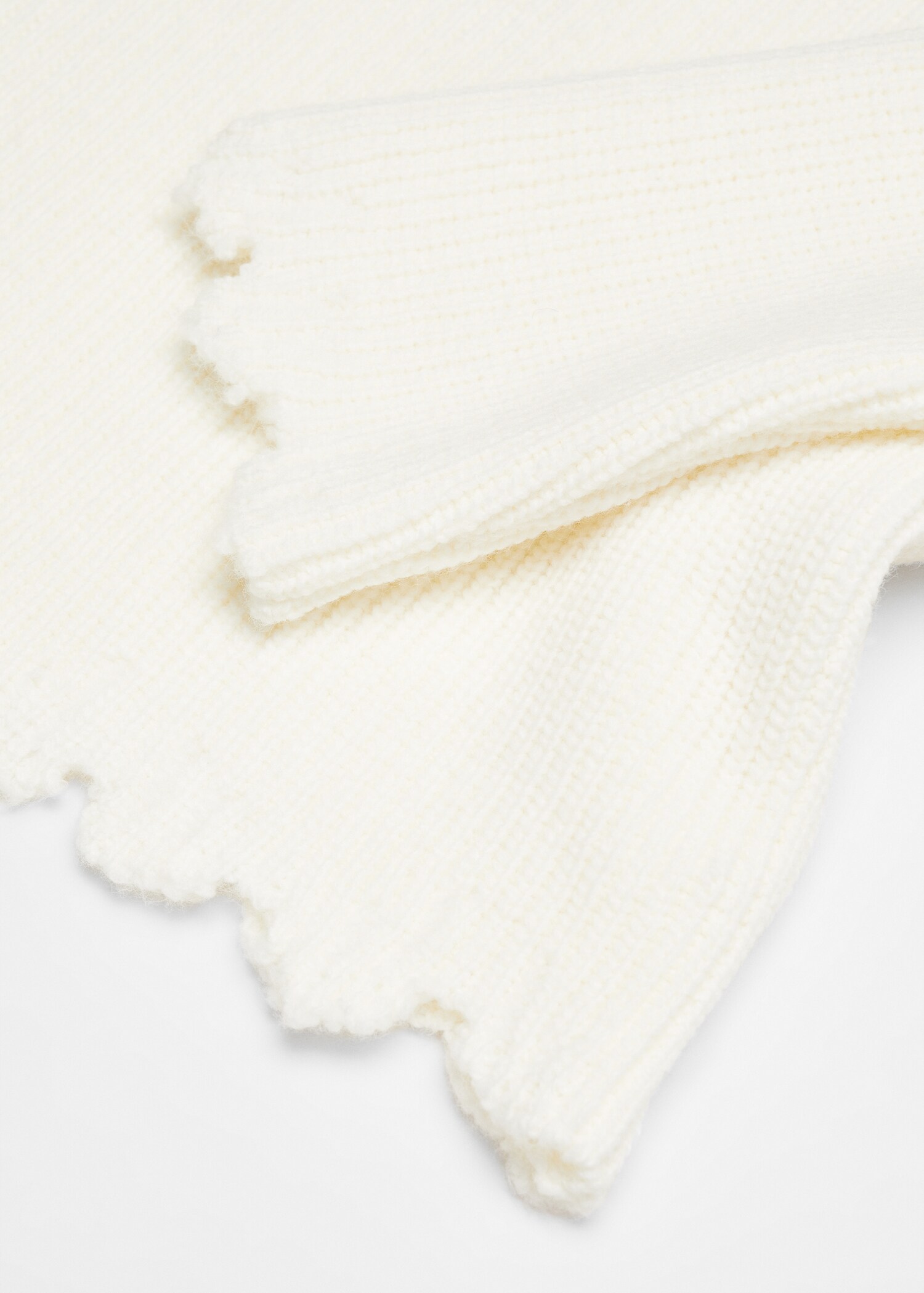 Round-neck knitted sweater - Details of the article 8