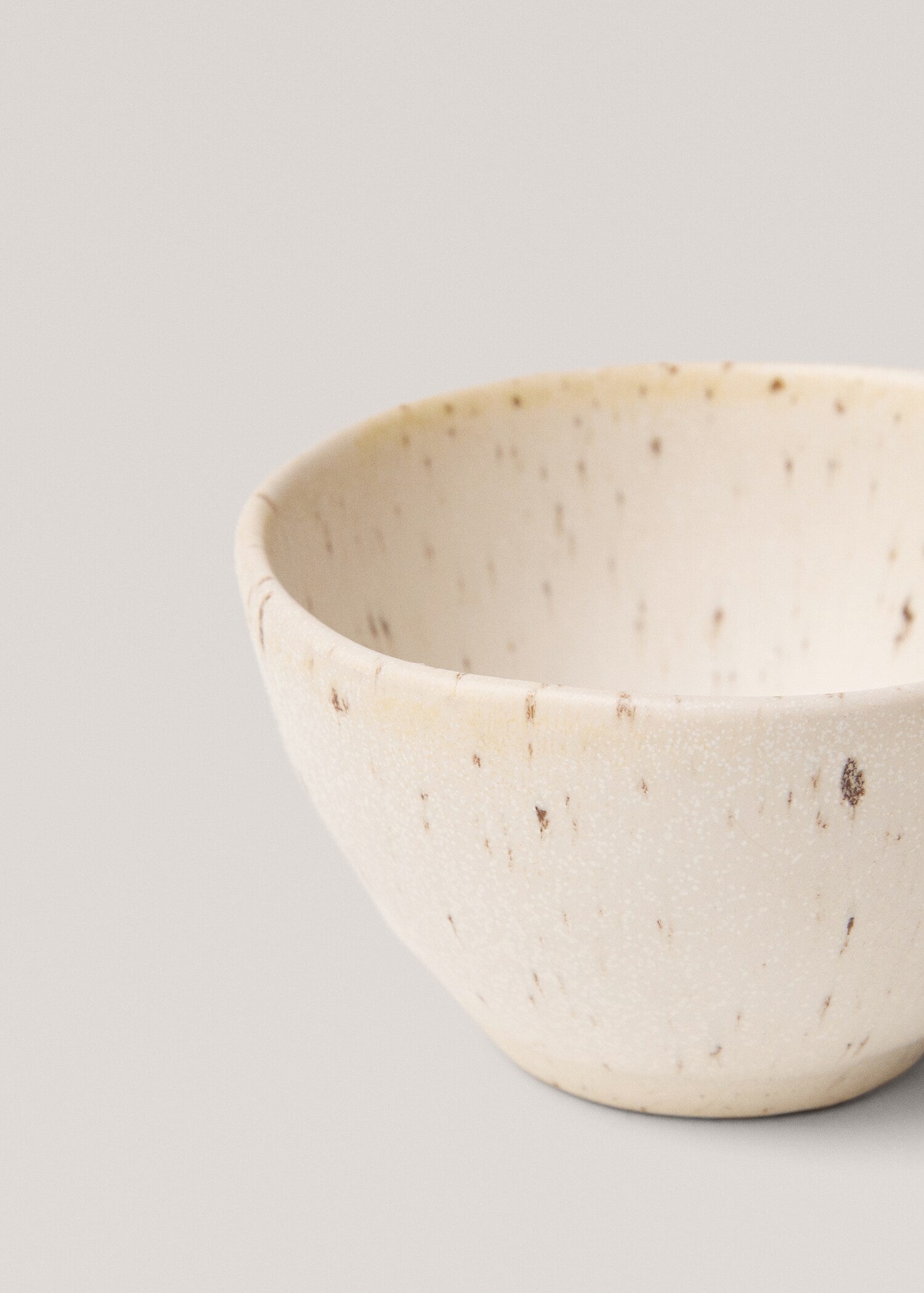 Aged stoneware bowl - Details of the article 1