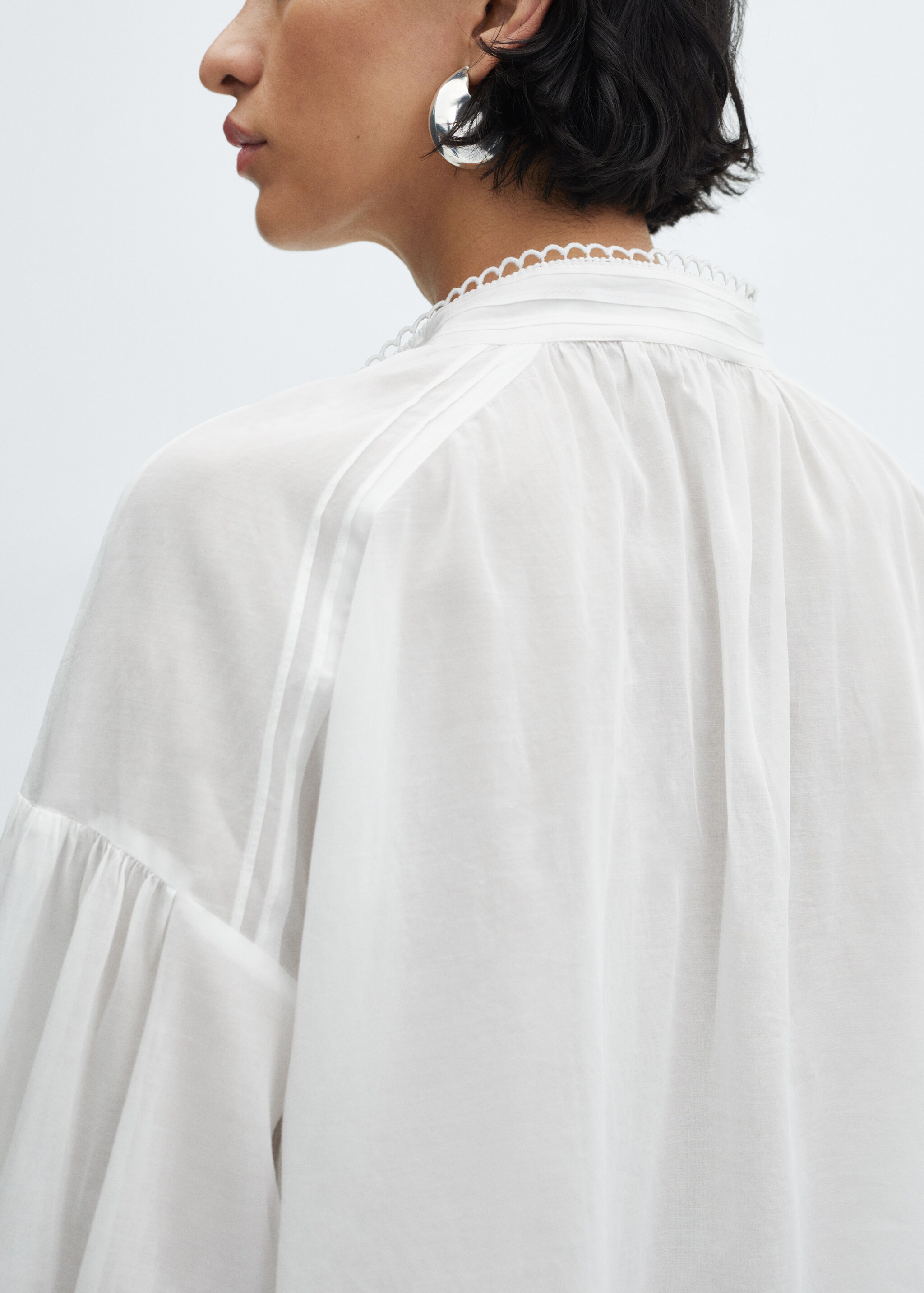 Cotton blouse with openwork detail  - Details of the article 6