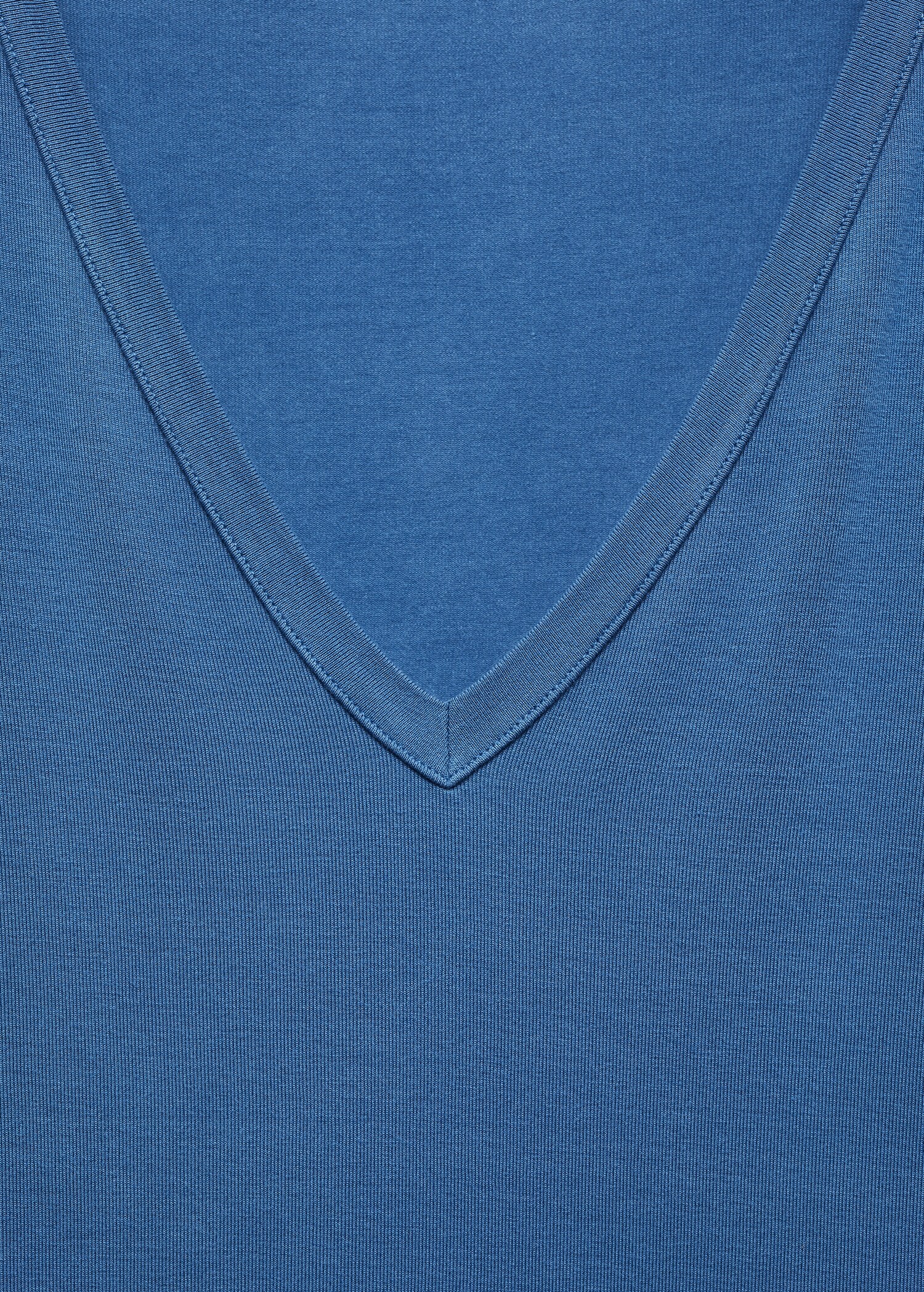 Camiseta cuello pico - Detalle del artículo 8