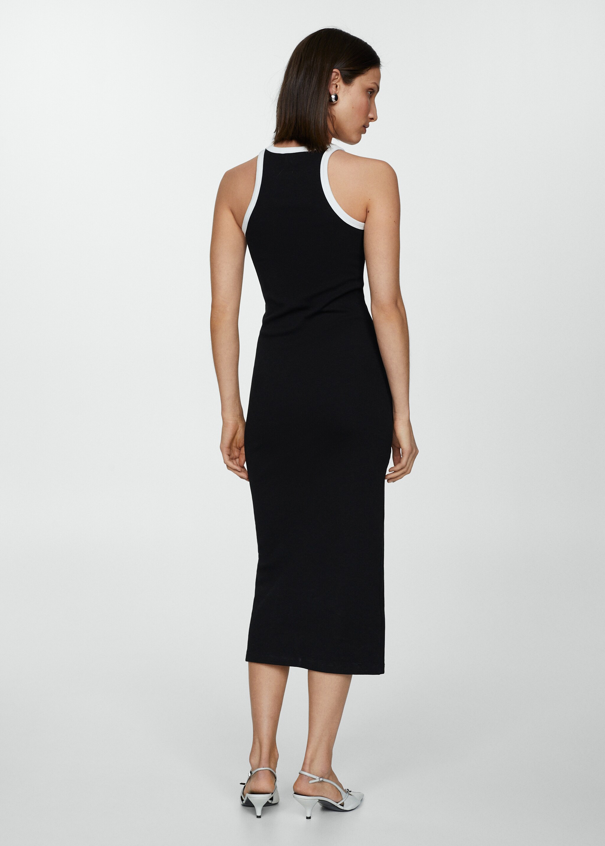 Contrast ribbed knit dress - Reverse of the article