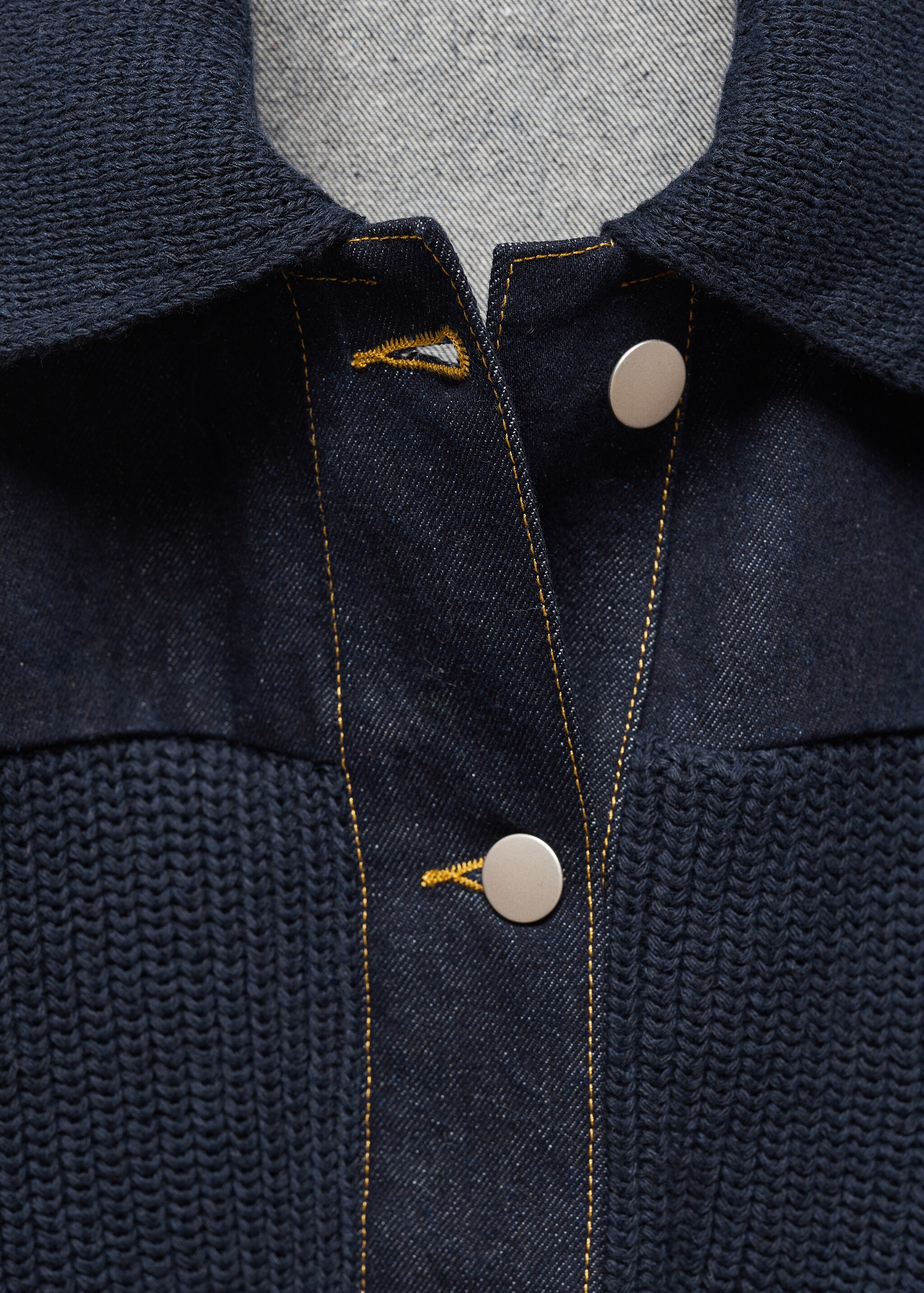 Knitted bomber jacket - Details of the article 8
