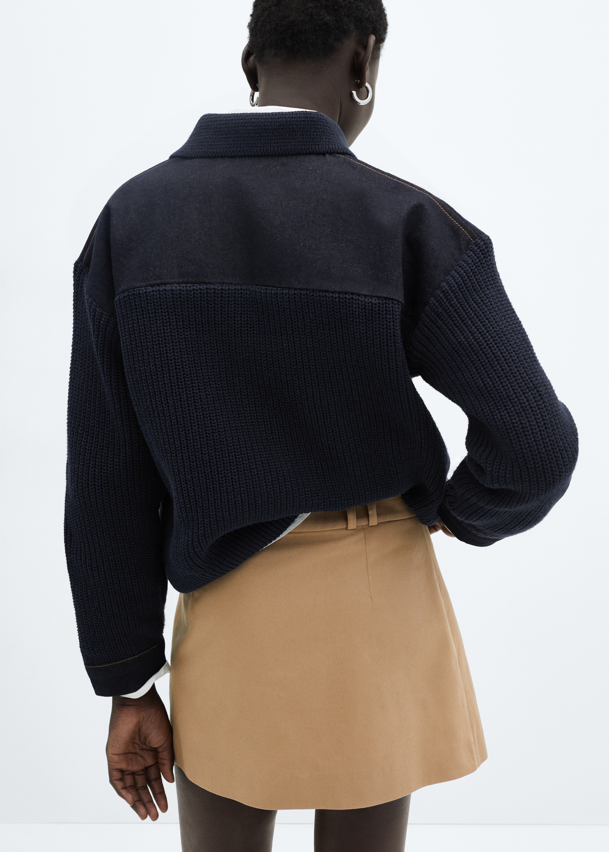 Knitted bomber jacket - Reverse of the article