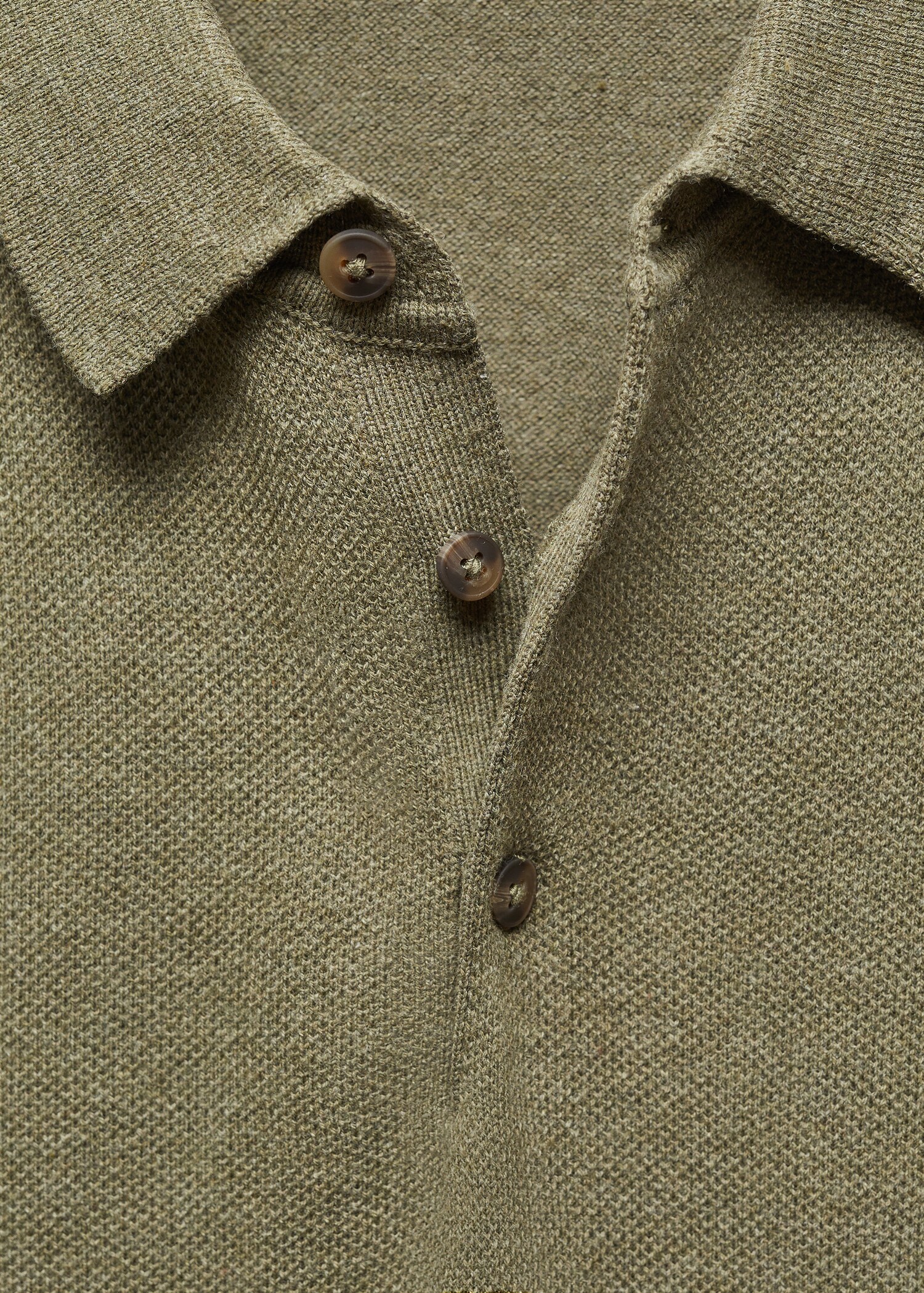 Short-sleeve knitted polo shirt - Details of the article 8