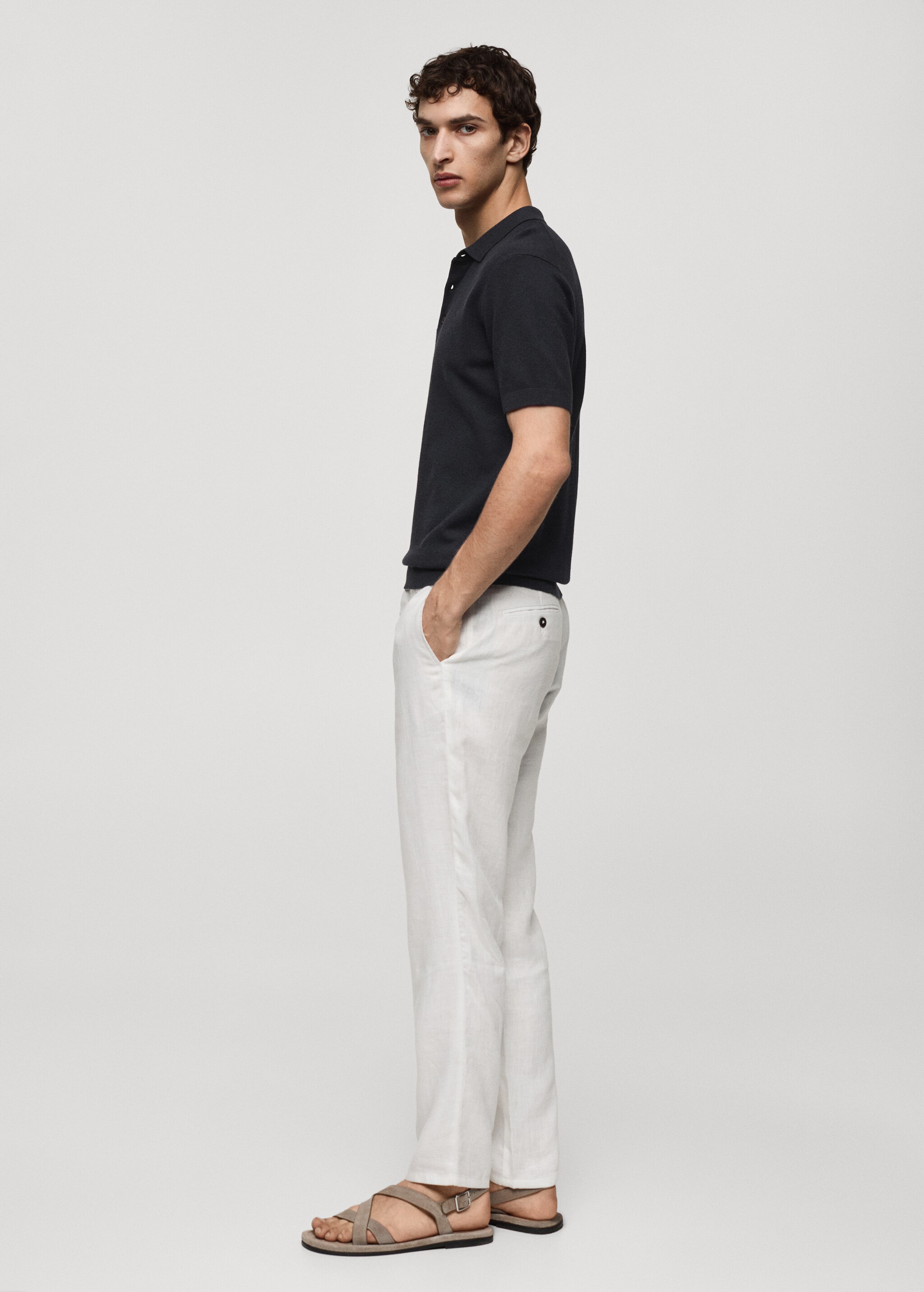 Short-sleeve knitted polo shirt - Details of the article 2