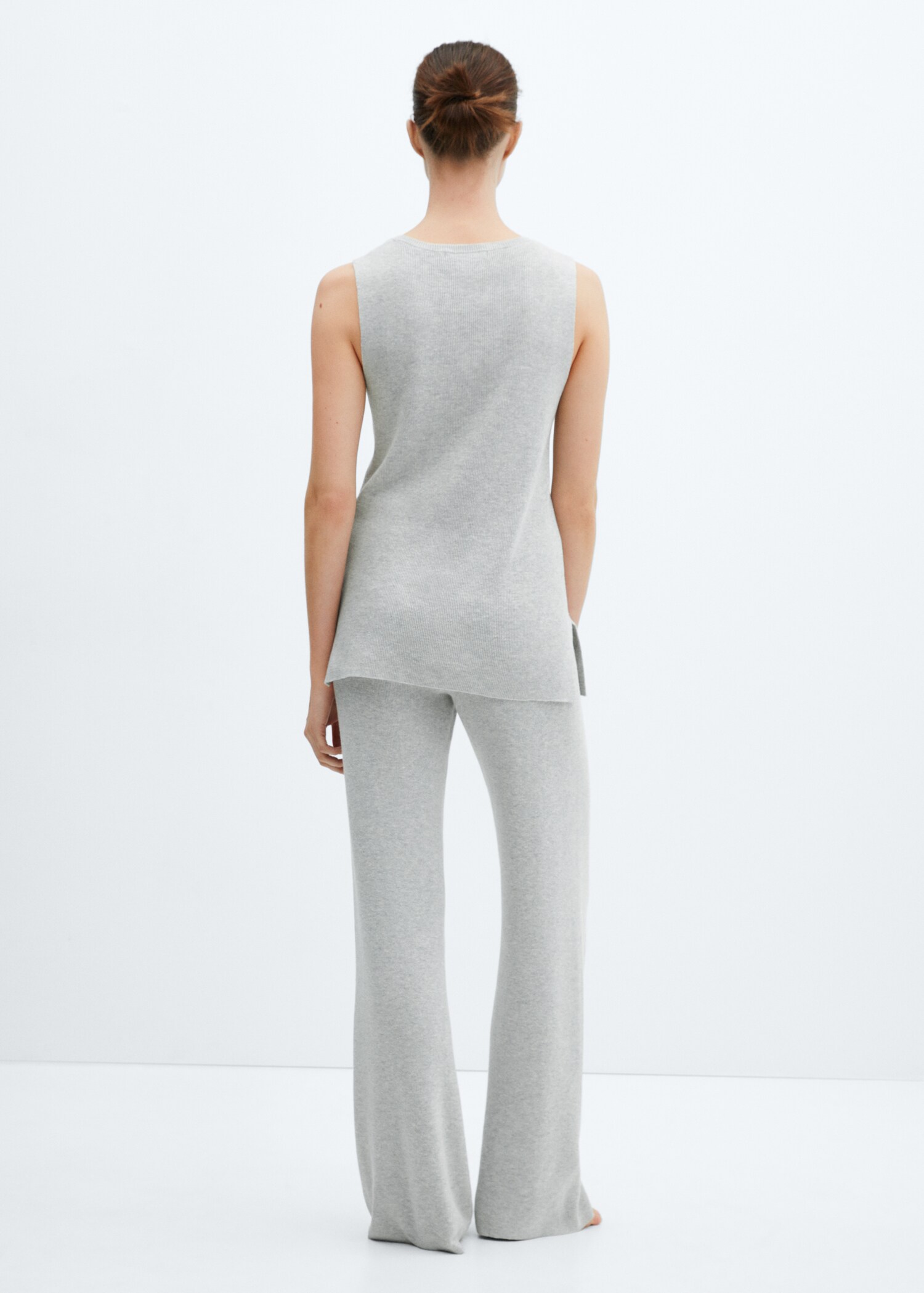 Cotton-linen knitted trousers  - Reverse of the article