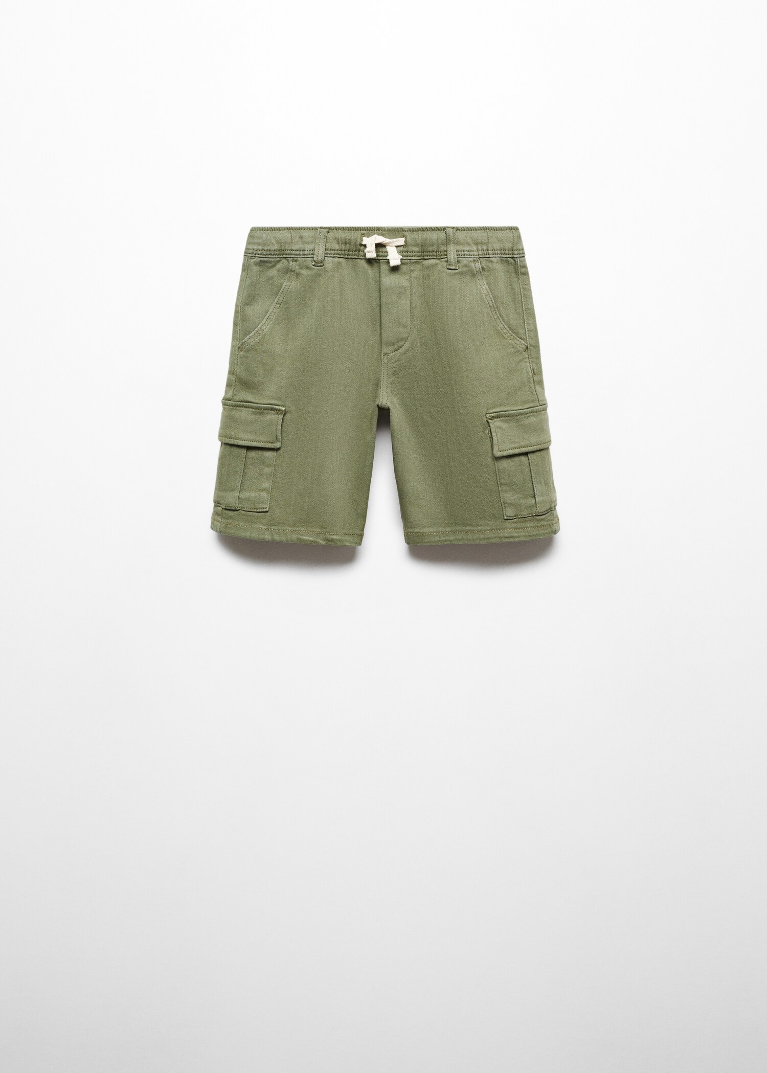 Cargo pockets Bermuda shorts - Article without model