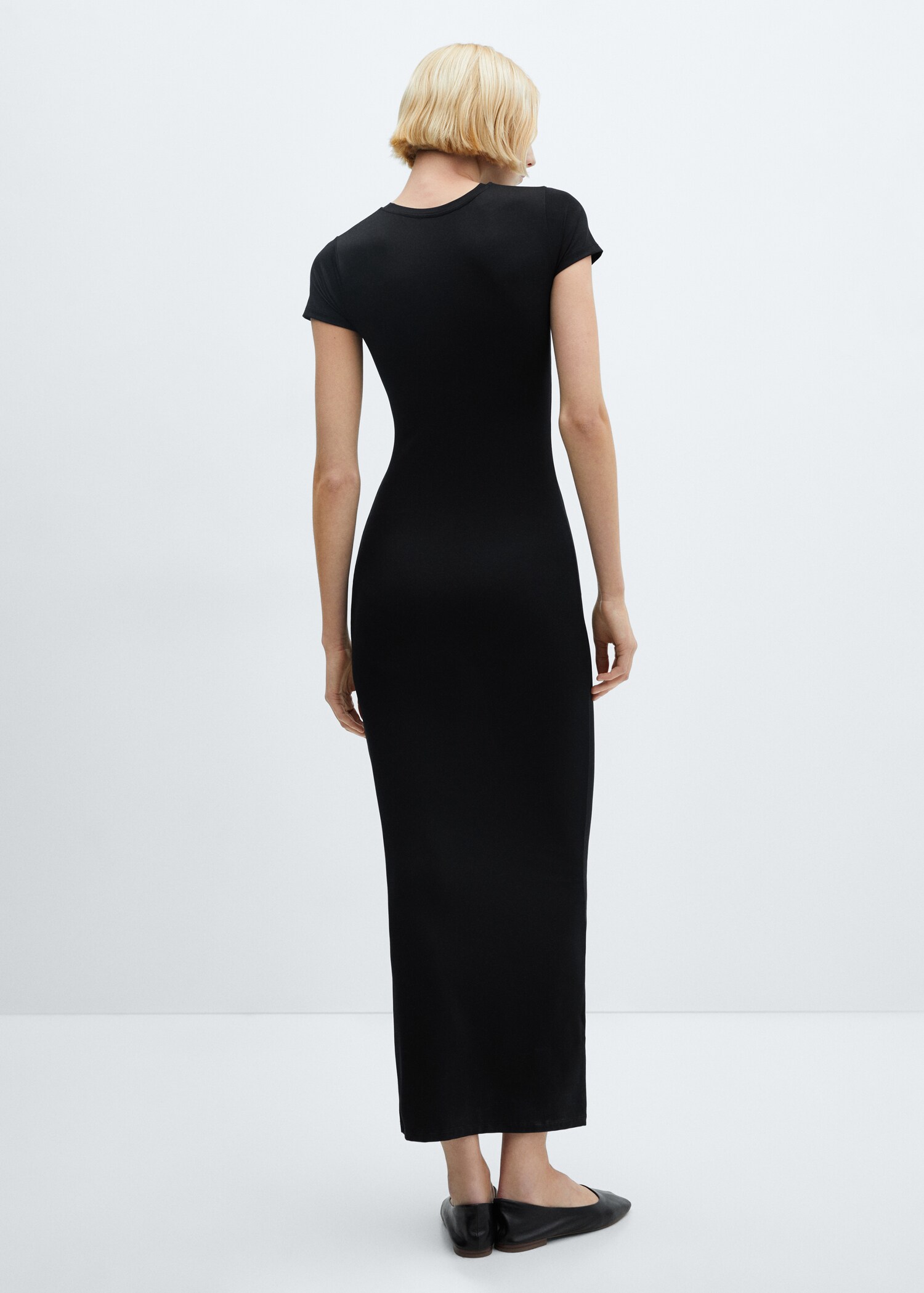 Short sleeved dress - Reverse of the article