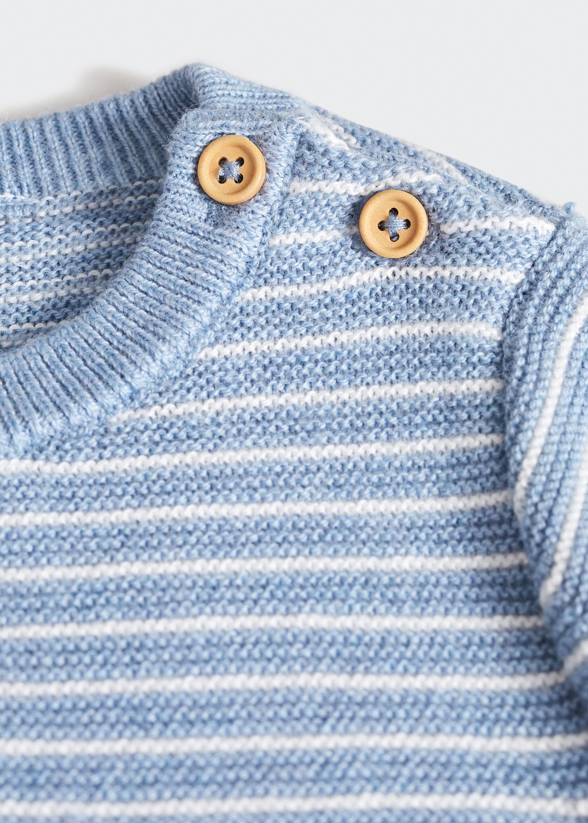 Strip printed sweater - Details of the article 8