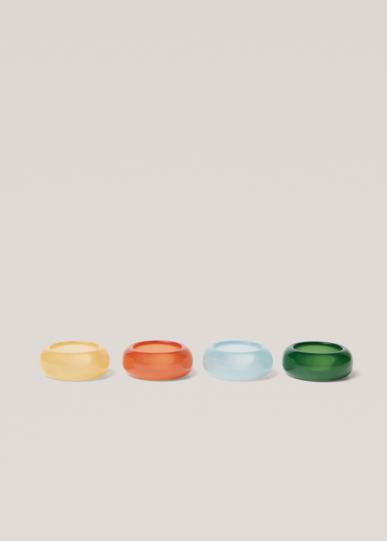 Pack of 4 coloured napkin rings - Article without model