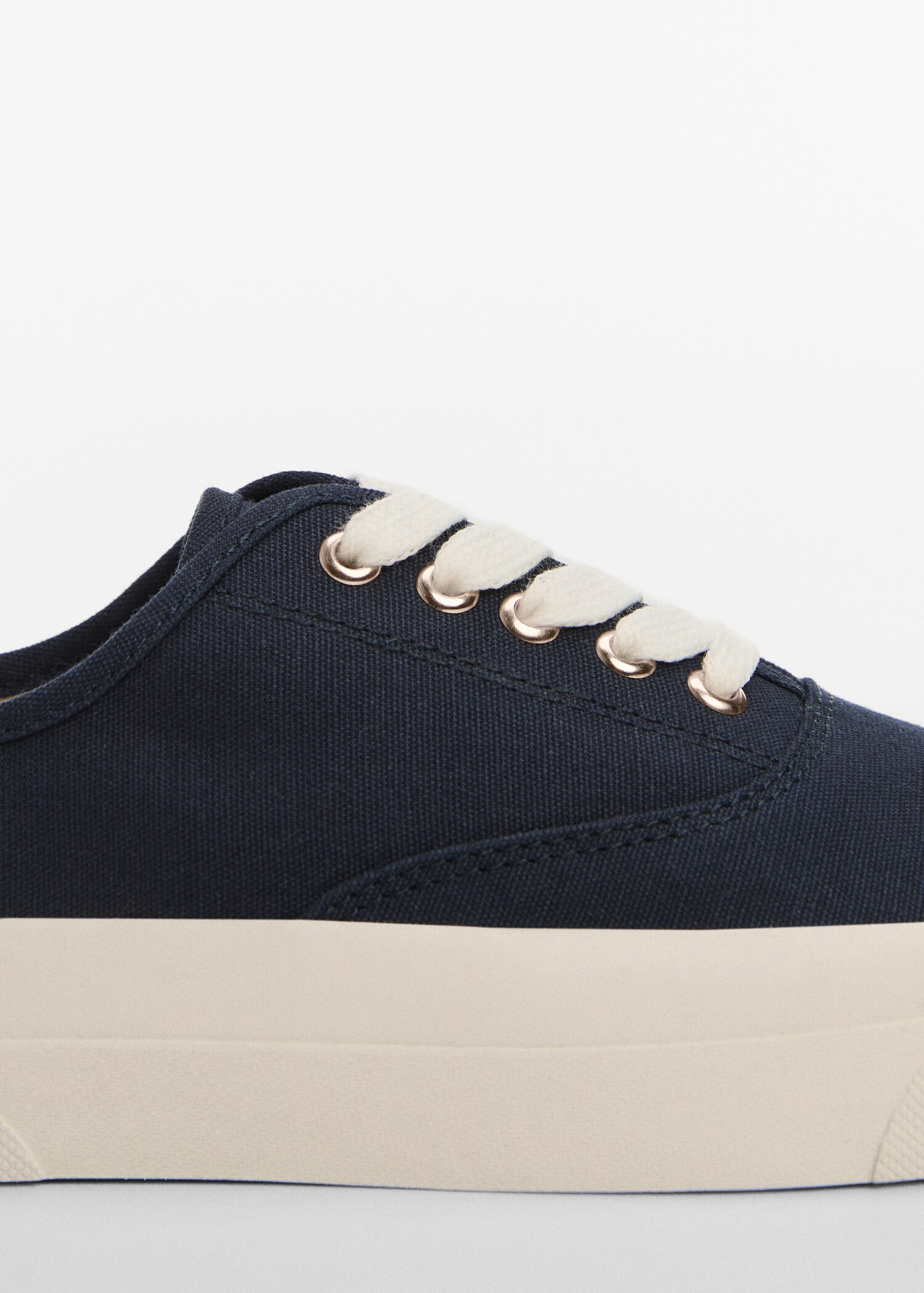 Tennis toile lacets - Détail de l'article 2