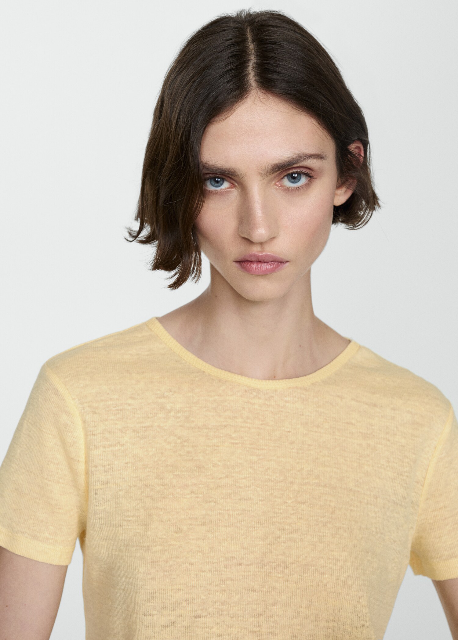 Short-sleeved linen t-shirt - Woman | MANGO USA