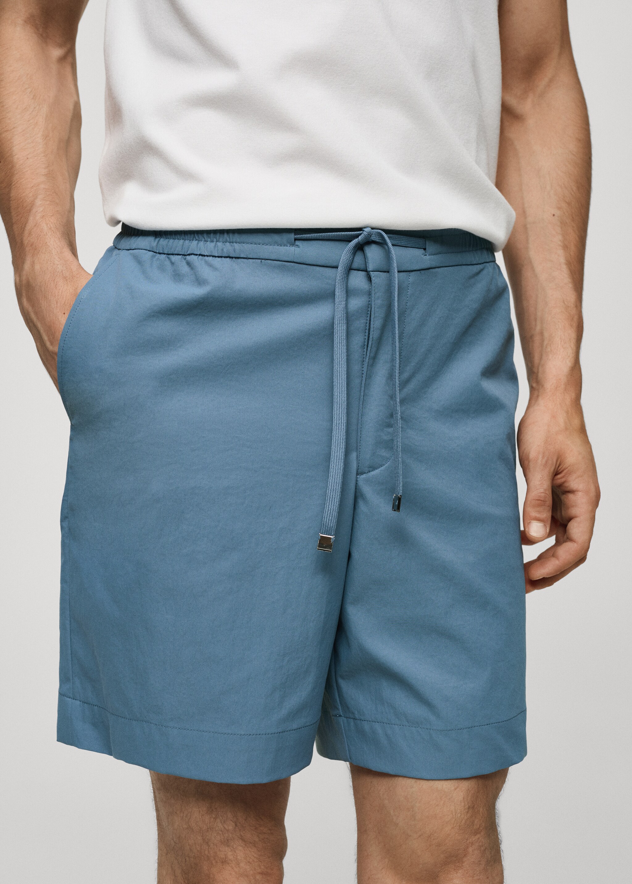 Technical fabric drawstring Bermuda shorts - Details of the article 1