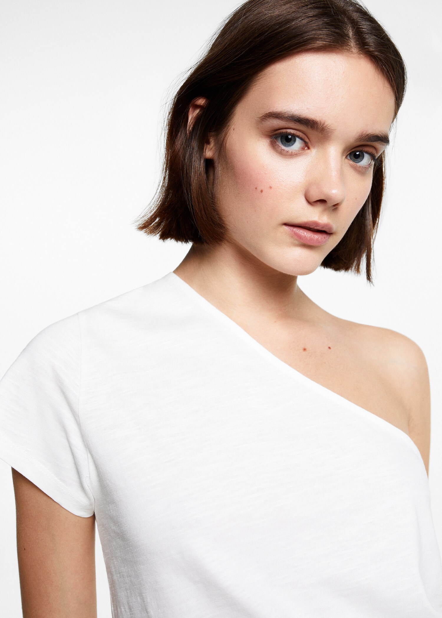 Asymmetrisches T-Shirt mit Schleife - Detail des Artikels 1