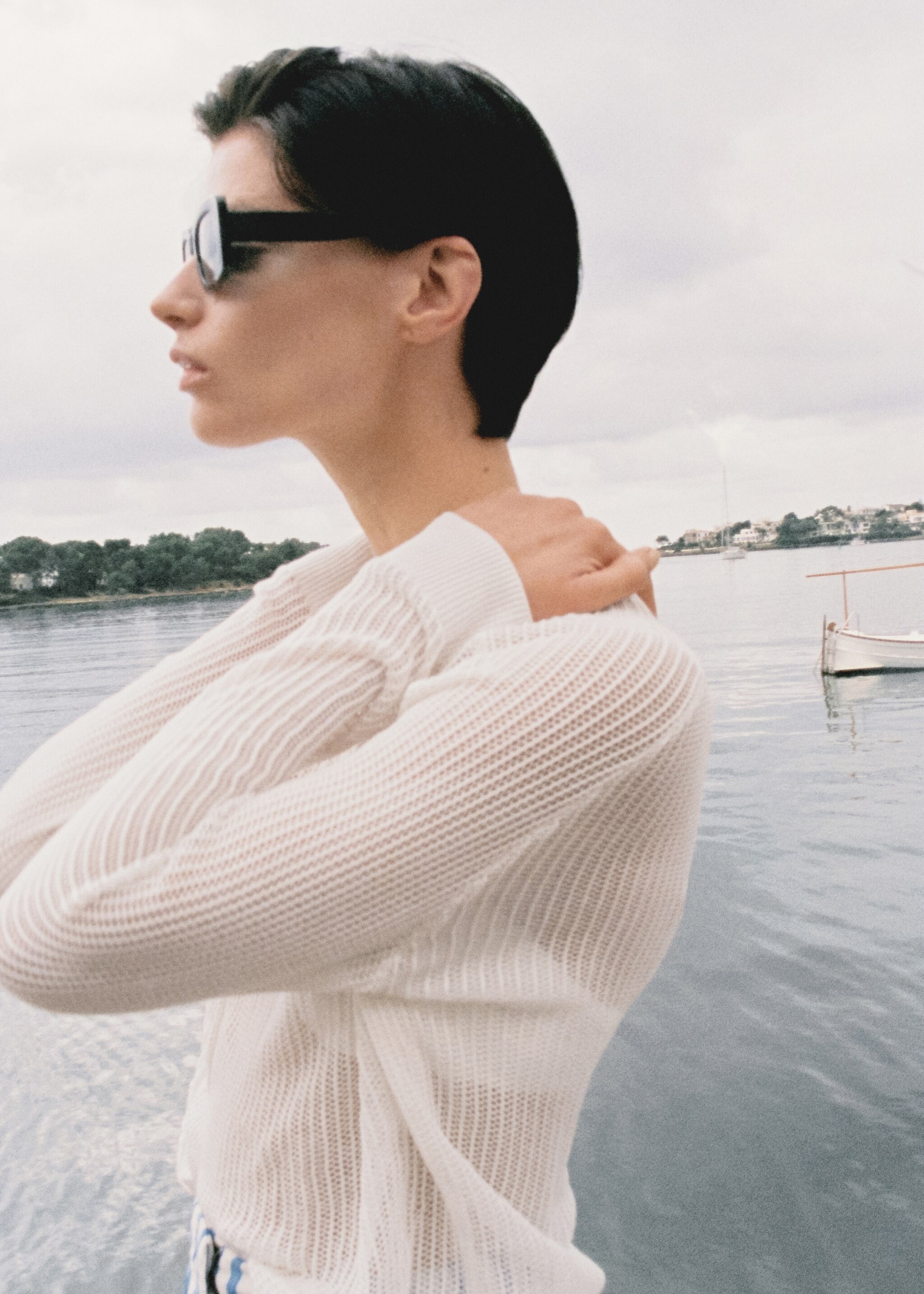 Semi-transparent knitted sweater - Details of the article 6