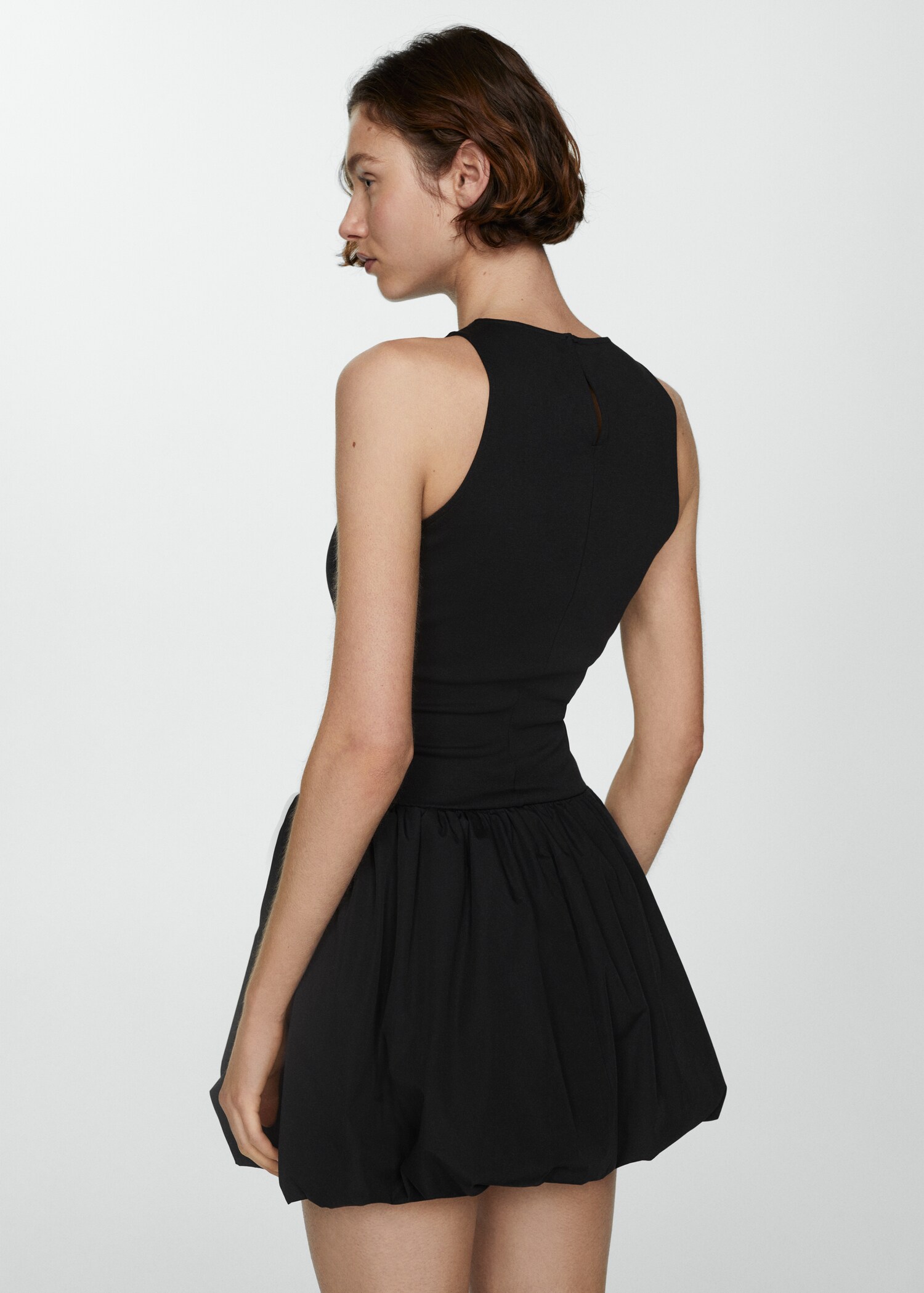 Short puffed hem dress - Reverse of the article