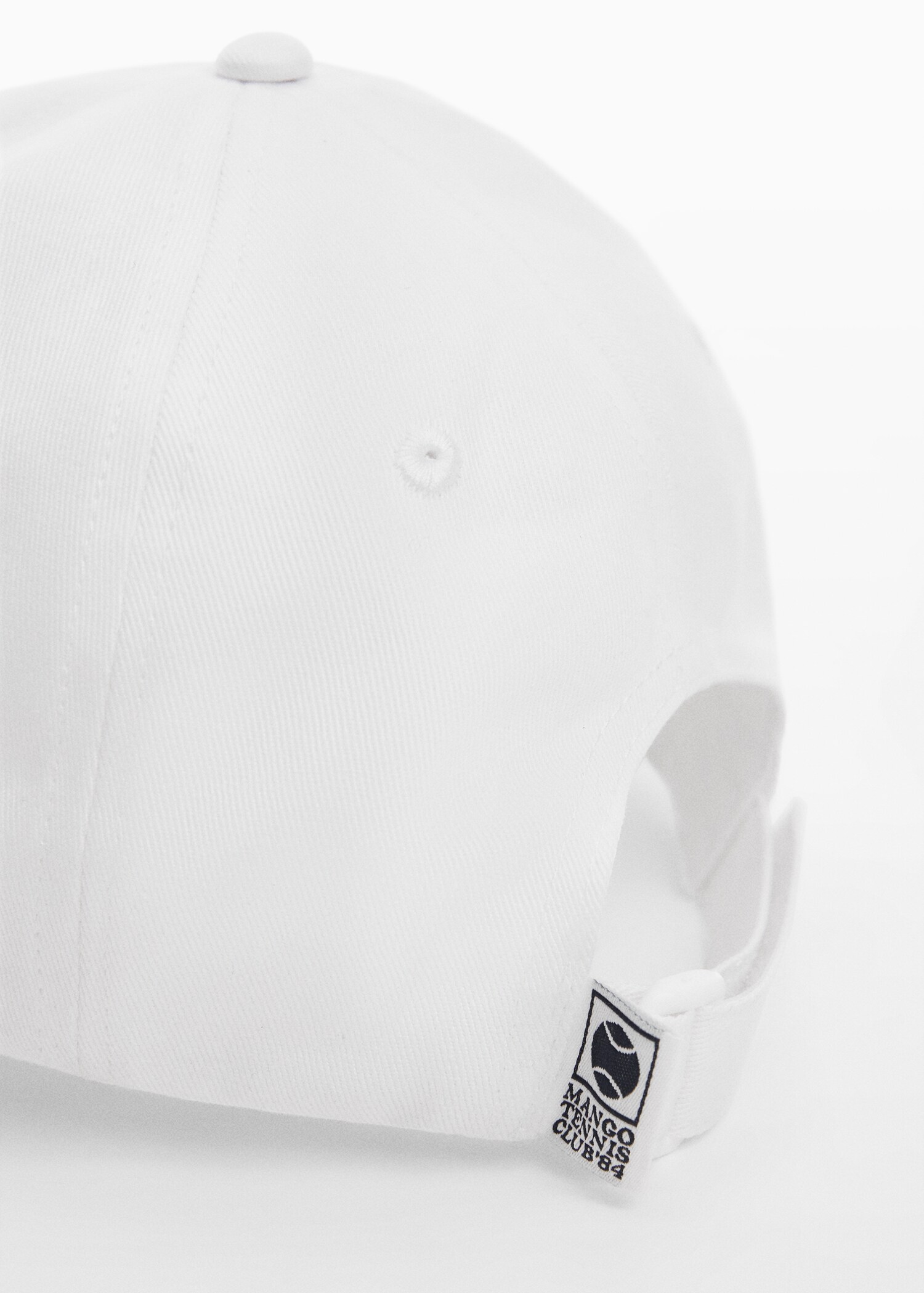 Cap with embroidered logo - Details of the article 1