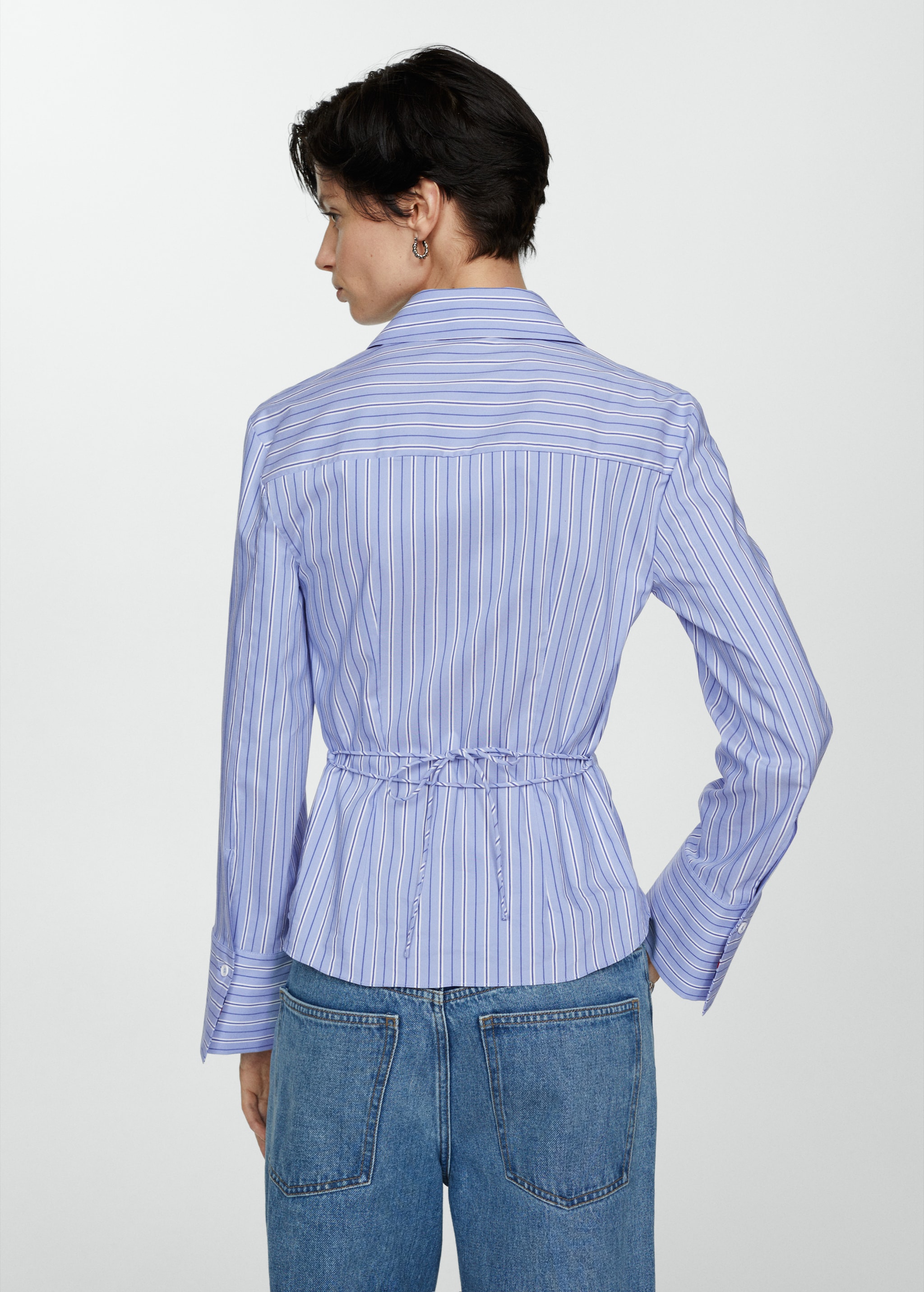 Striped bow blouse - Reverse of the article