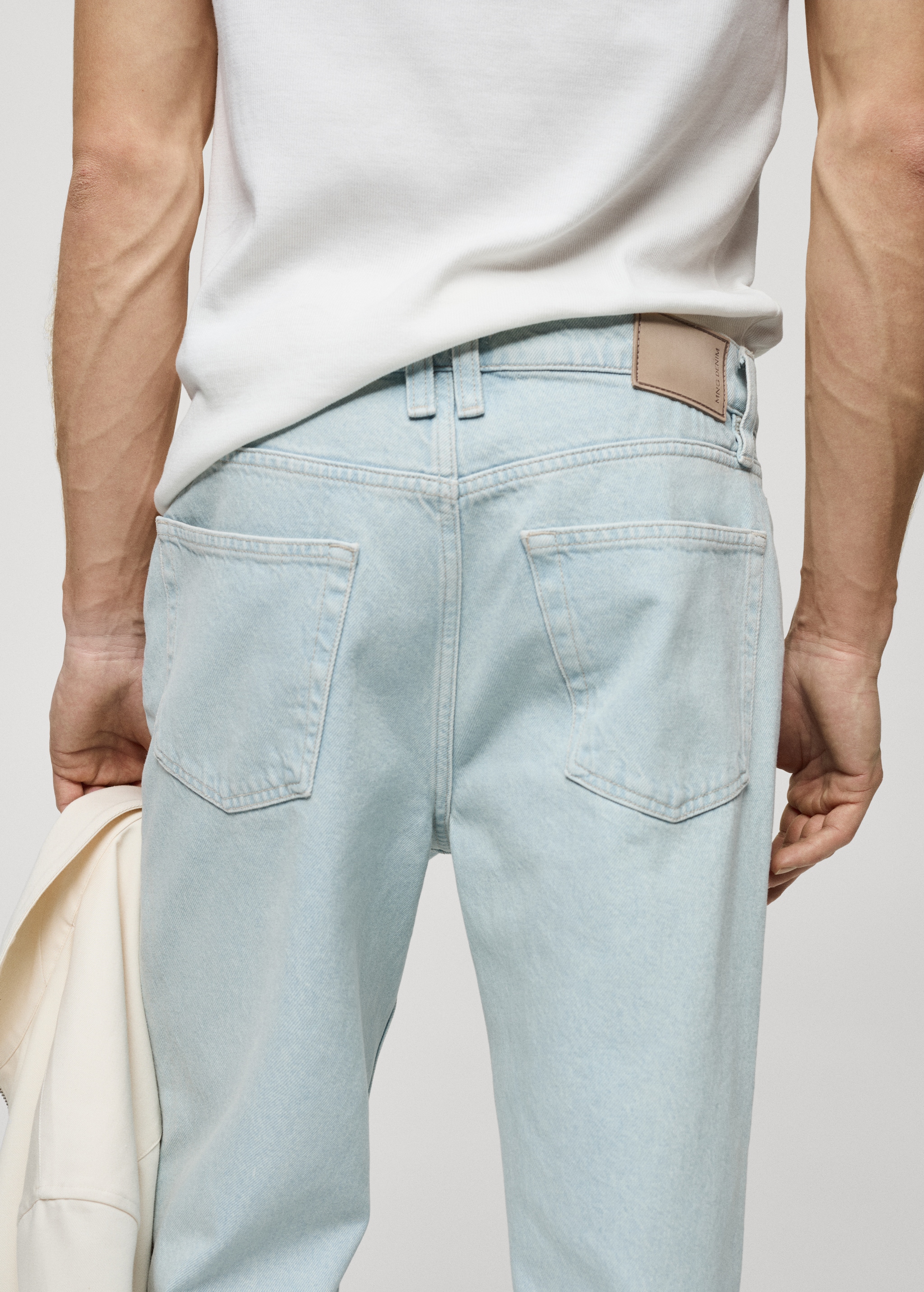 Relaxed fit washed effect jeans - Details of the article 4