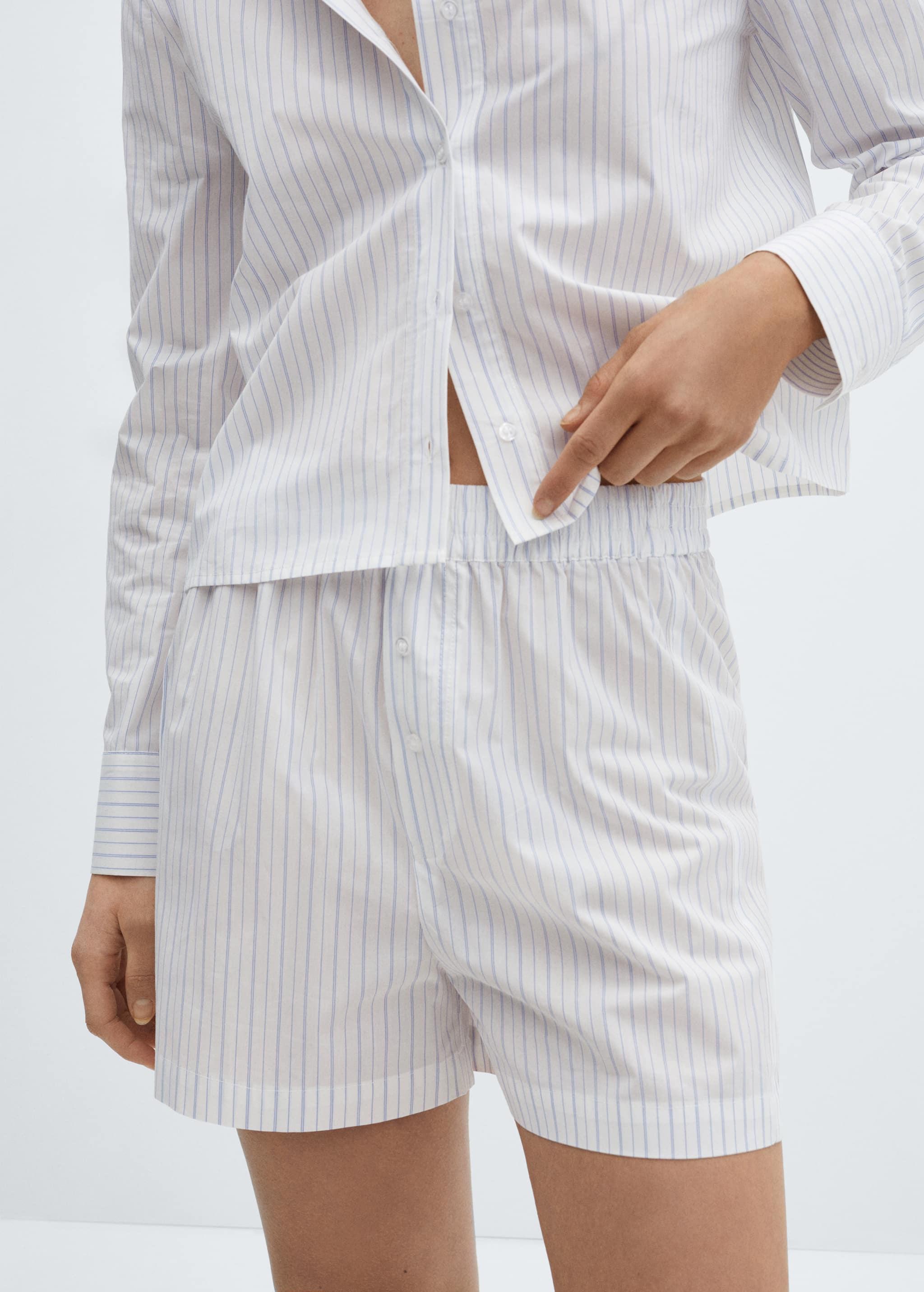 Two-piece striped cotton pyjamas - Details of the article 1