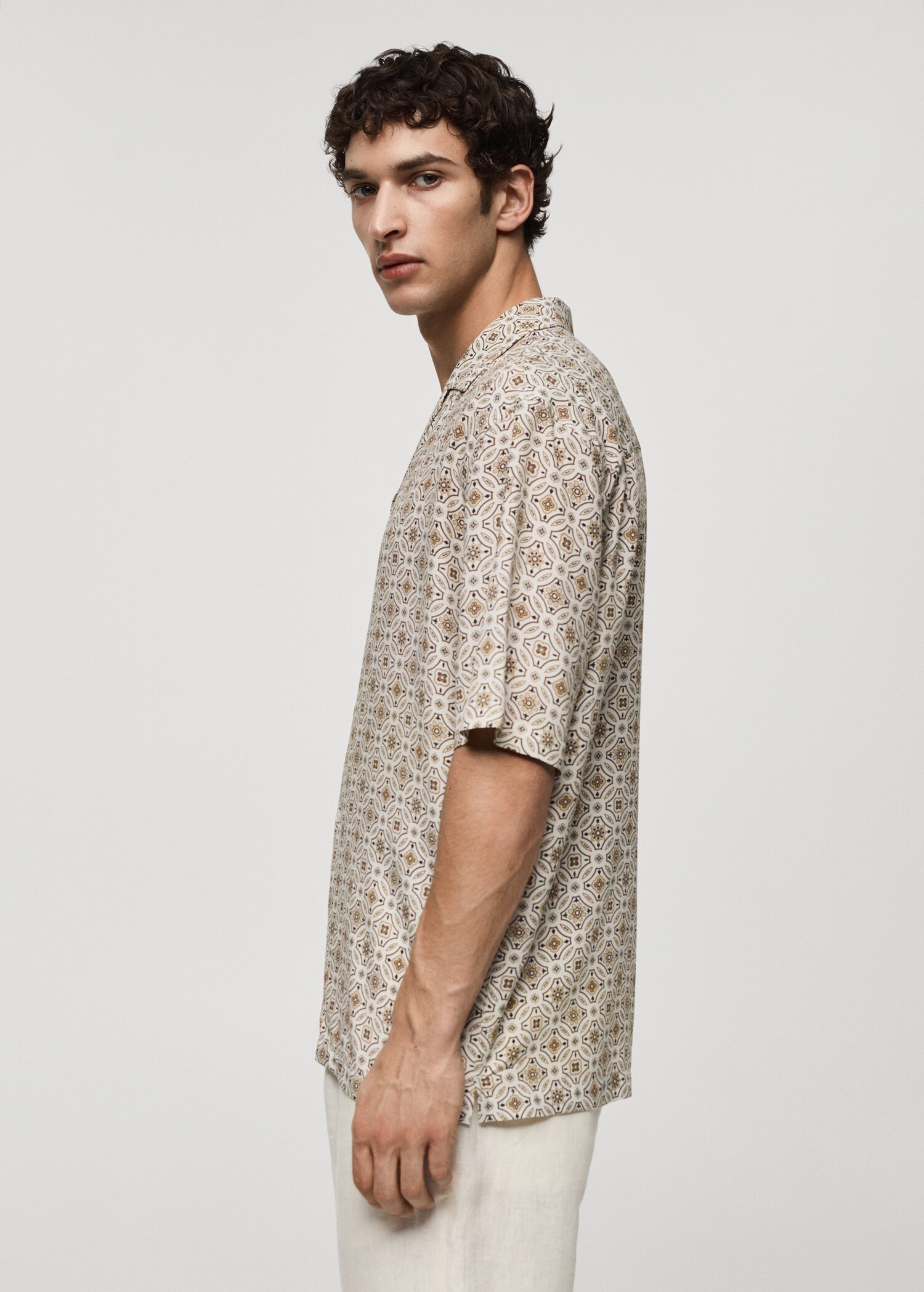 Regular-fit flowy printed shirt - Details of the article 2