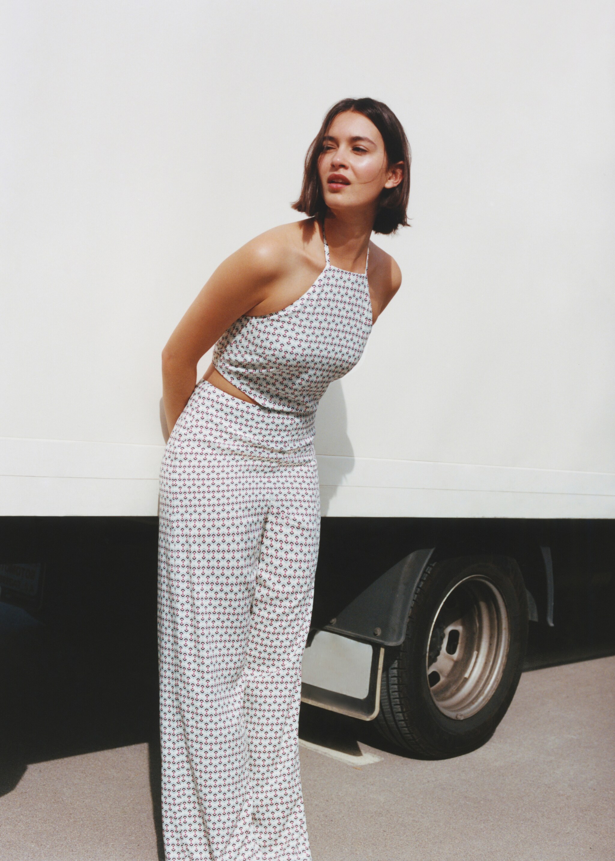 Printed jumpsuit with openings - Details of the article 5