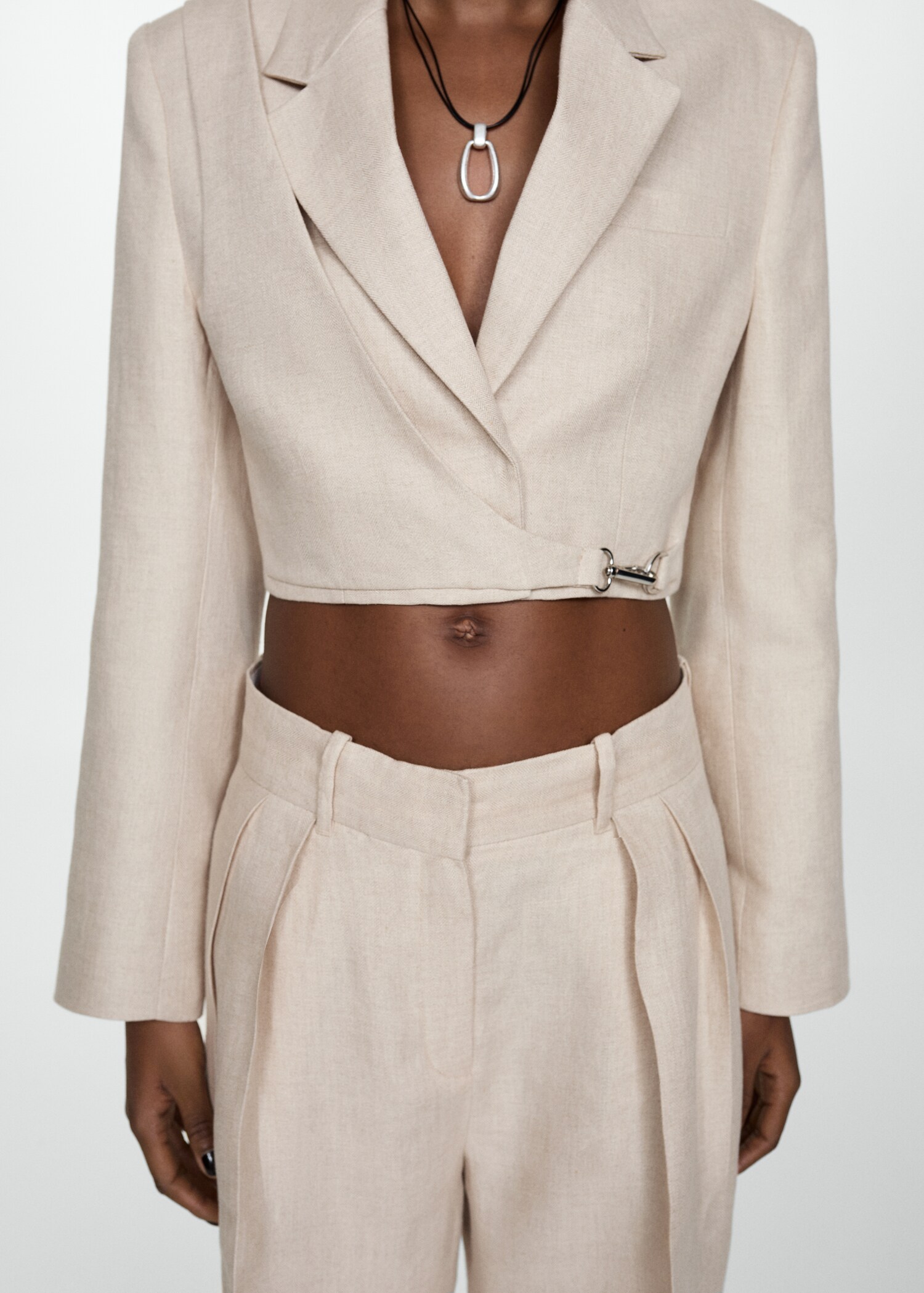 Calças de pinças de 100% linho - Pormenor do artigo 6