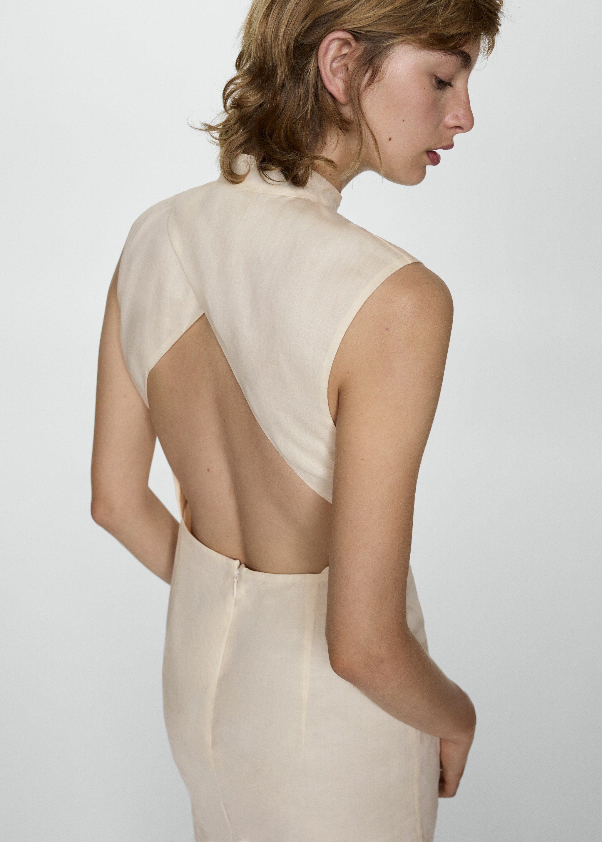 Платье из рами с открытой спиной - Деталь изделия 6
