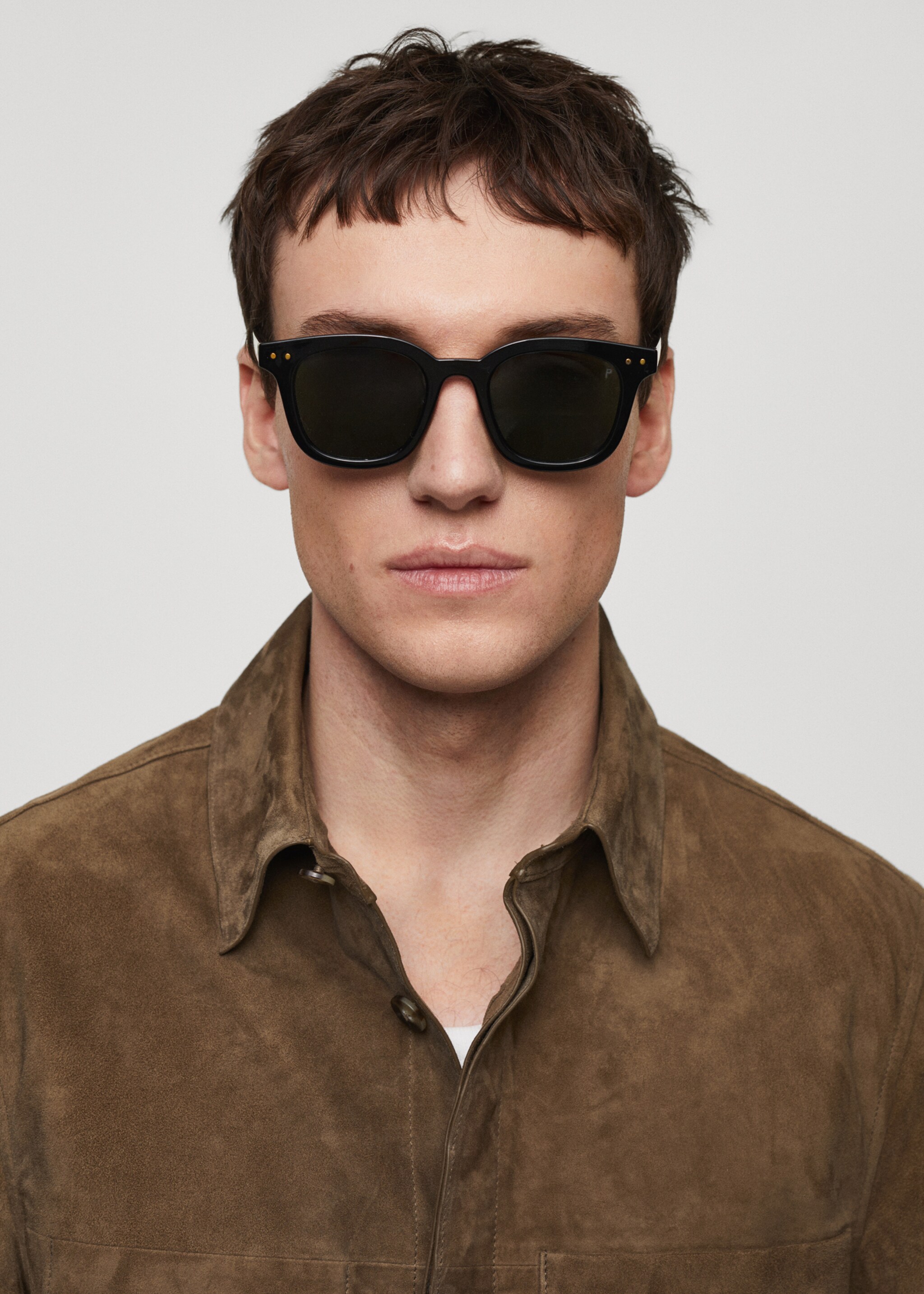 Overshirt with 100% suede leather pocket - Details of the article 1