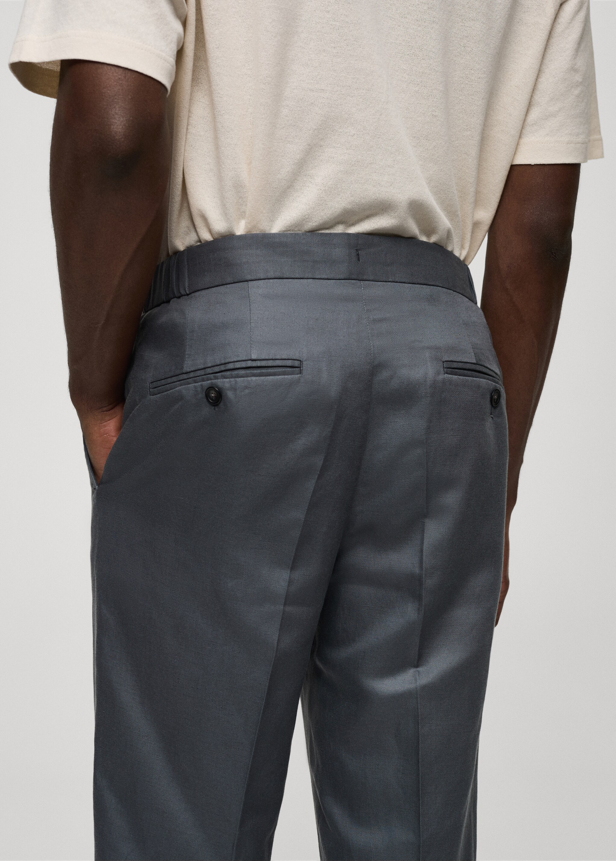 Tencel-linen pleated trousers - Details of the article 4