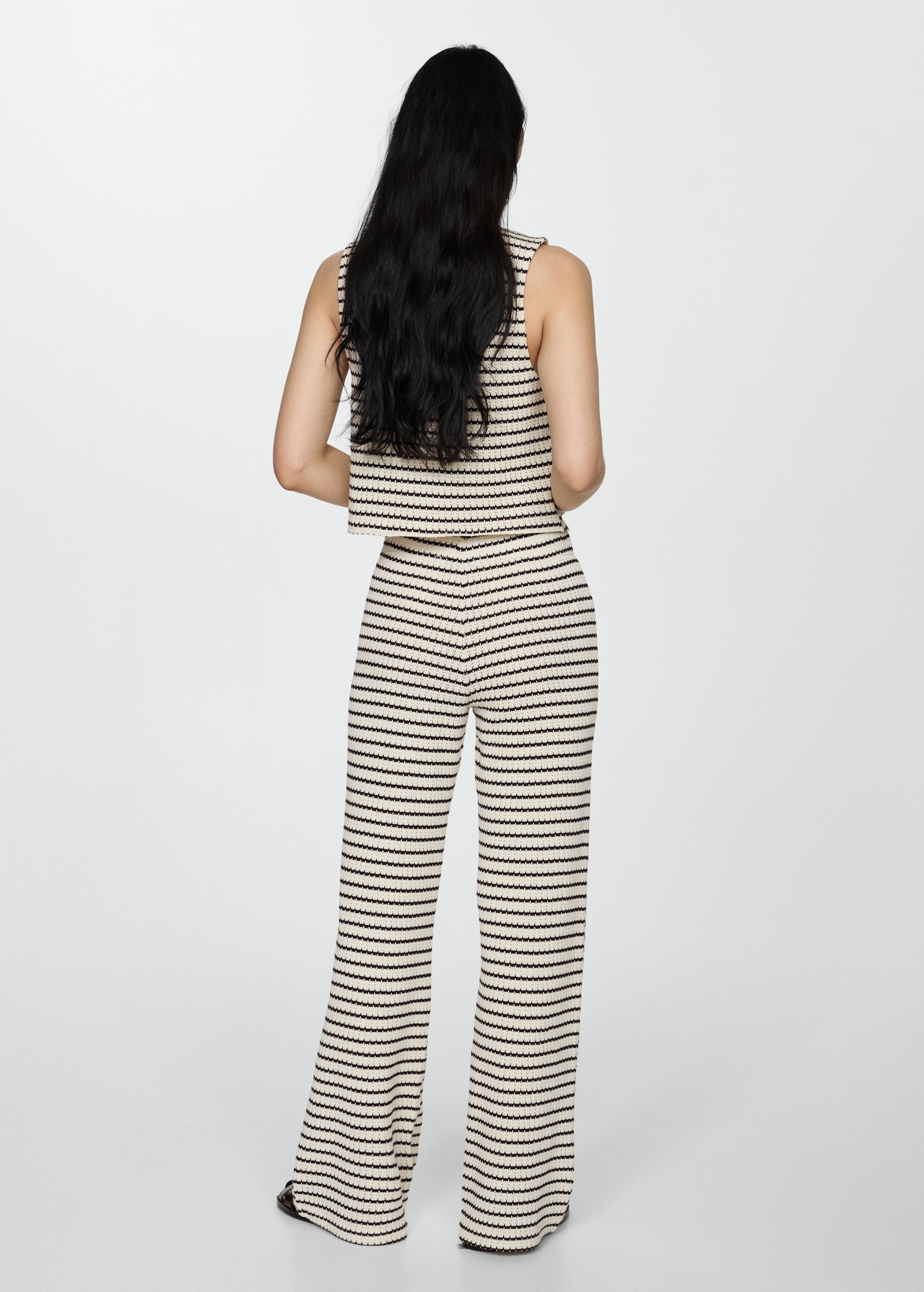 Crochet striped trousers - Reverse of the article