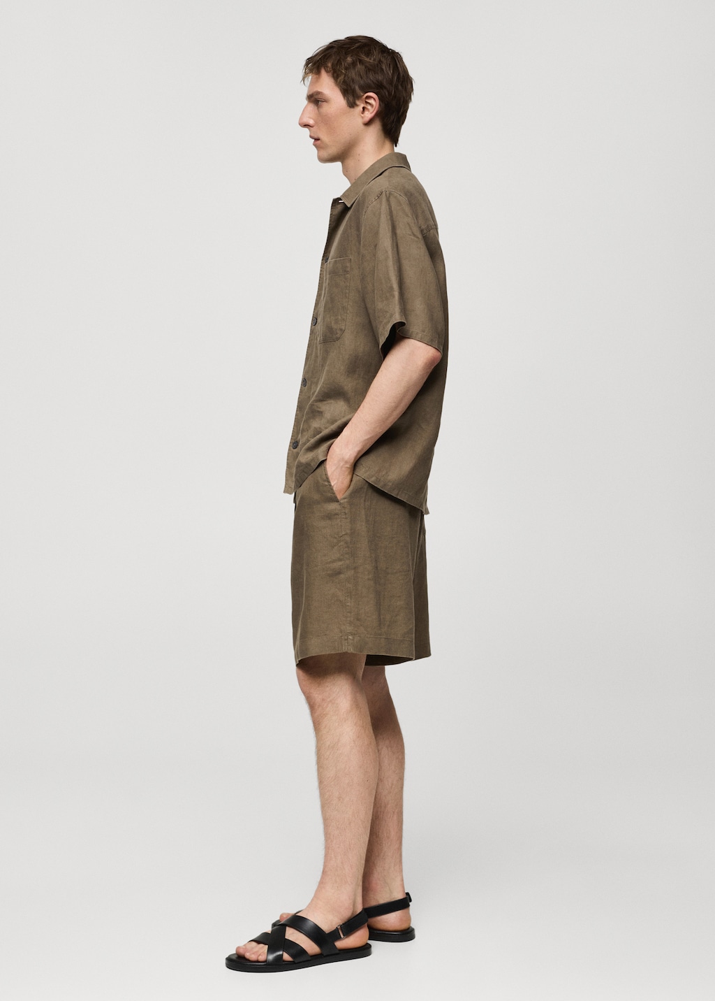 100% linen bermuda shorts with drawstring