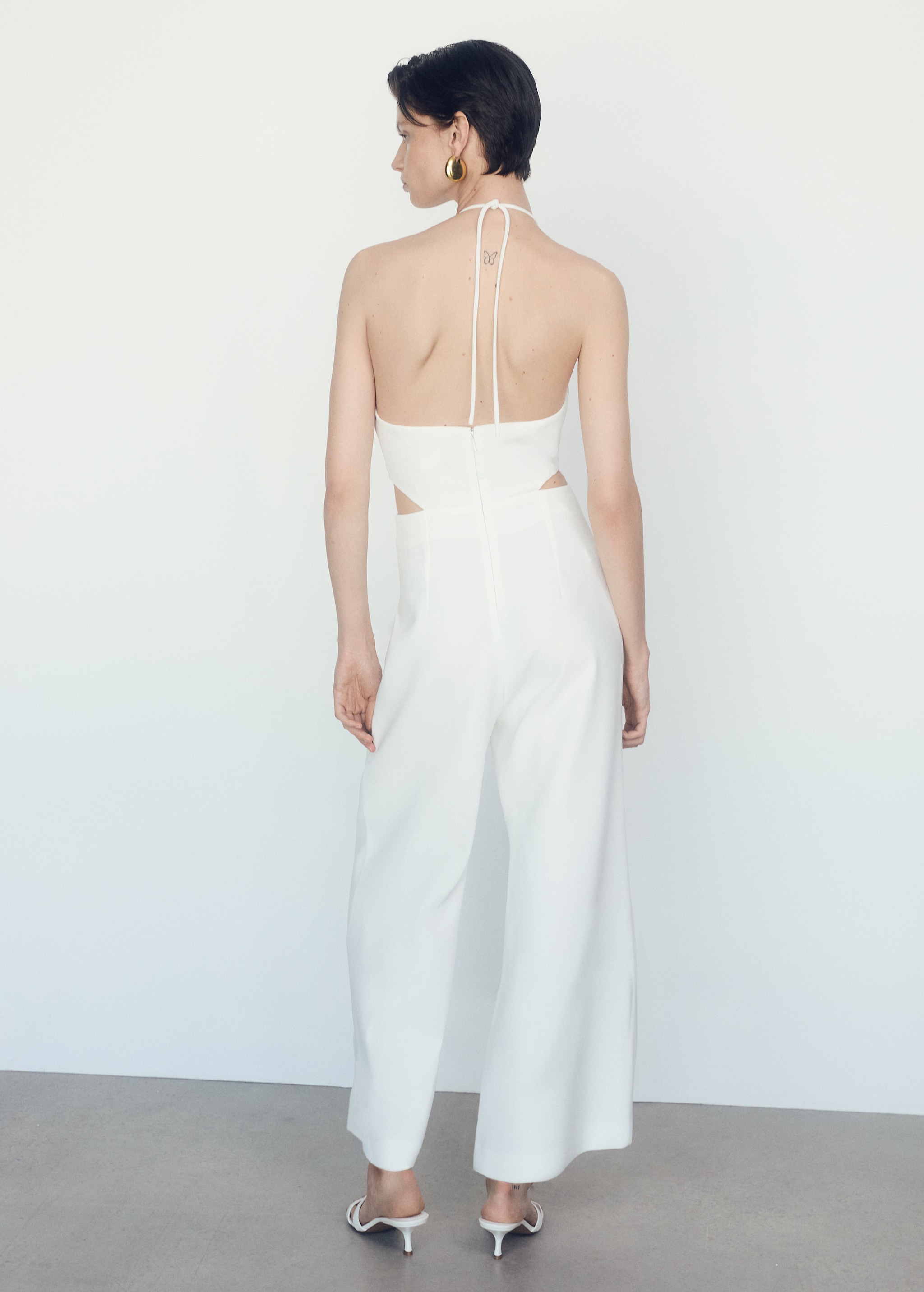 Halter jumpsuit with slits - Reverse of the article