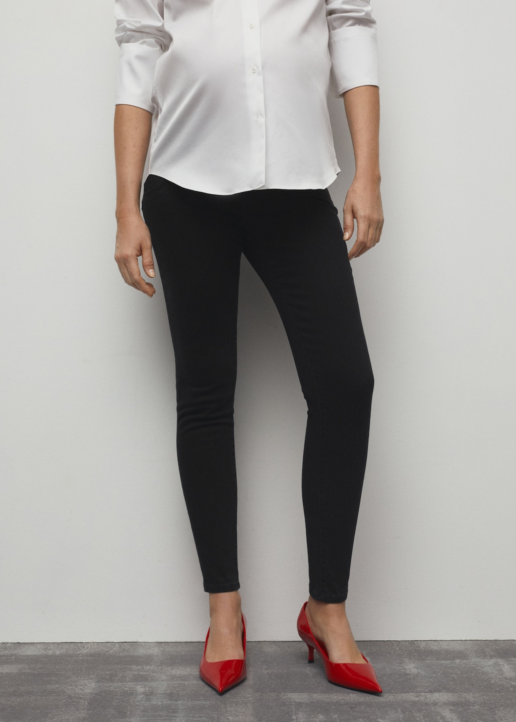 Maternity skinny jeans