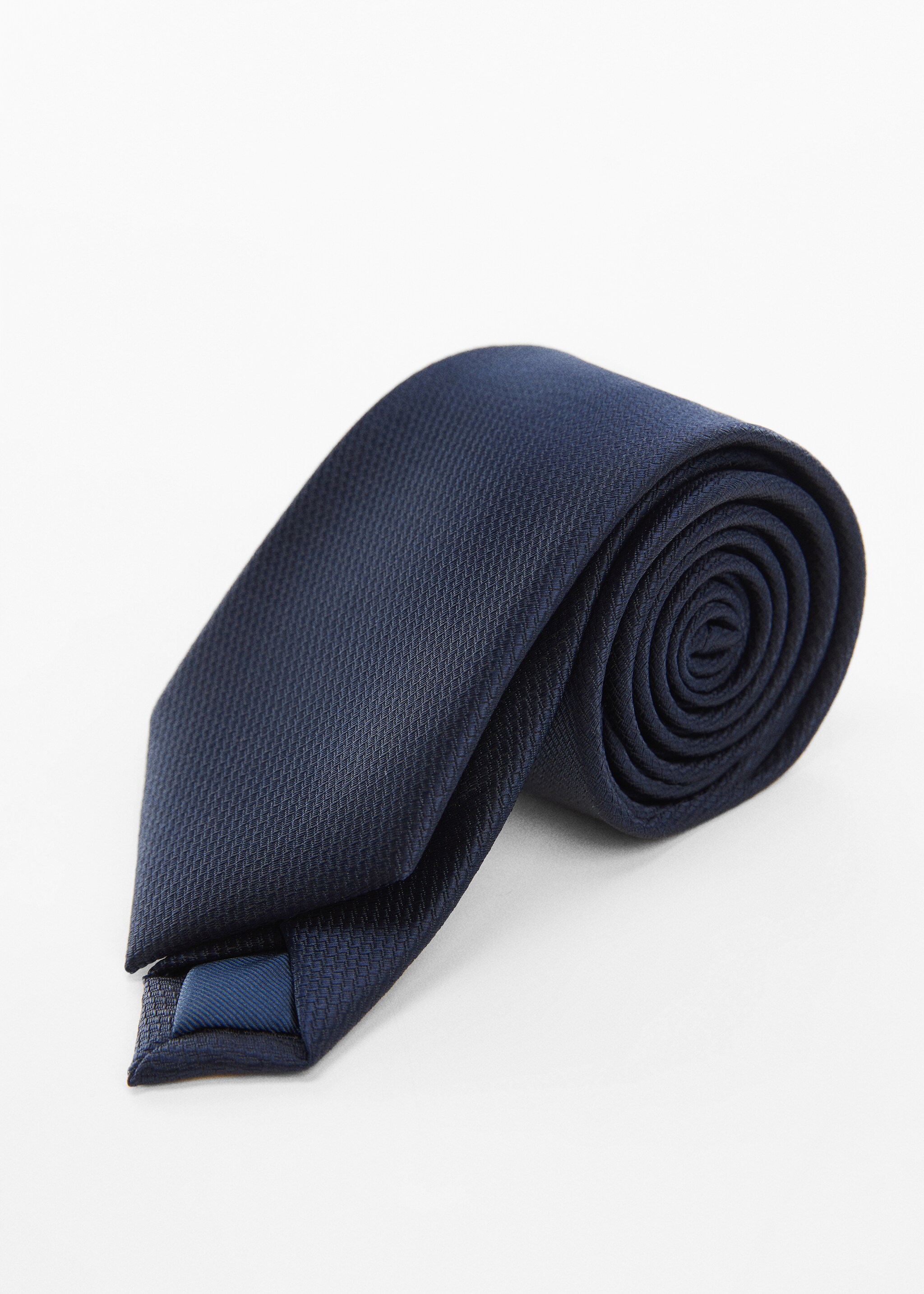 Δομημένη γραβάτα με ιδιότητες κατά του τσαλακώματος - Μεσαίο πλάνο