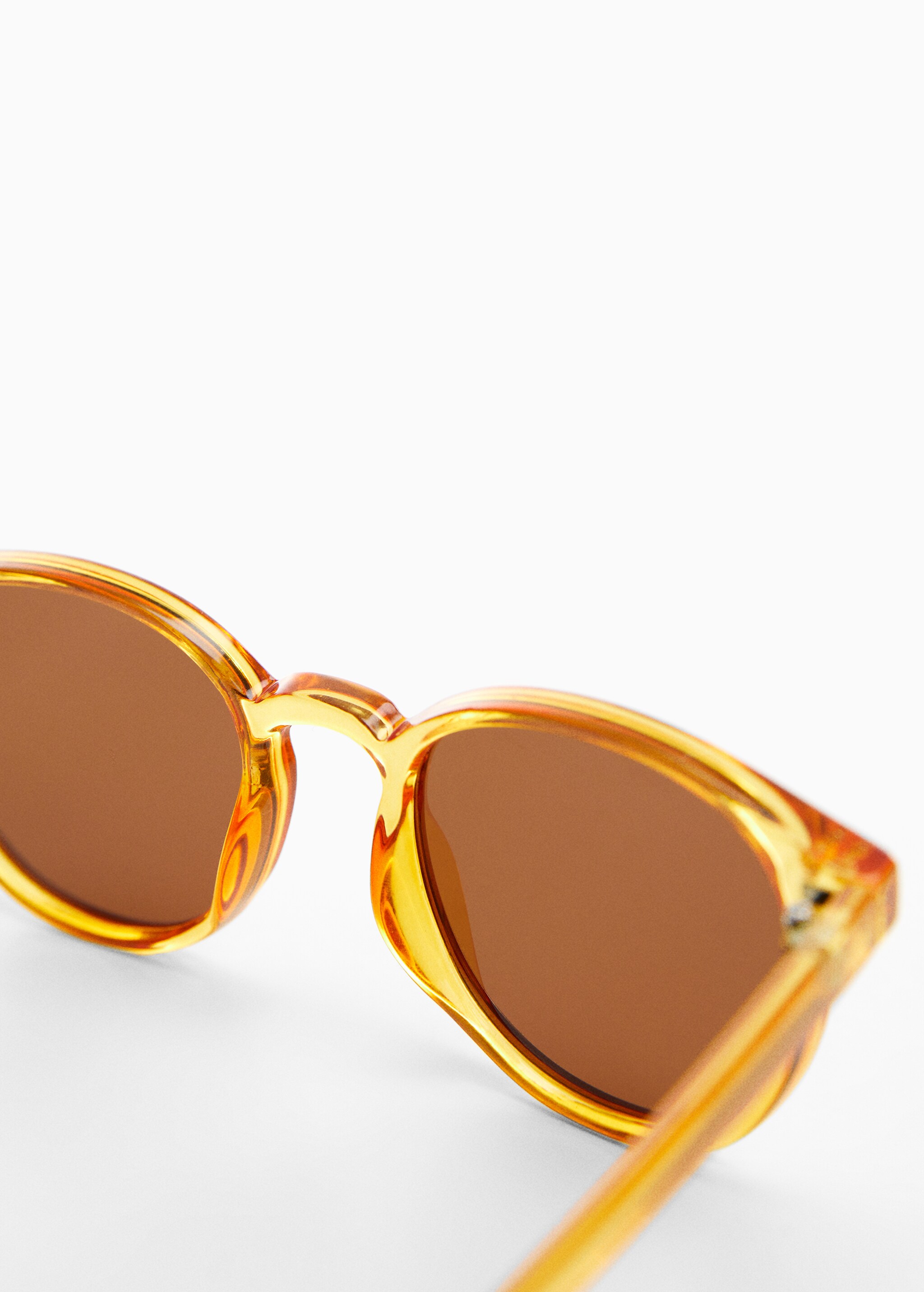 Поляризованные солнцезащитные очки - Деталь изделия 1