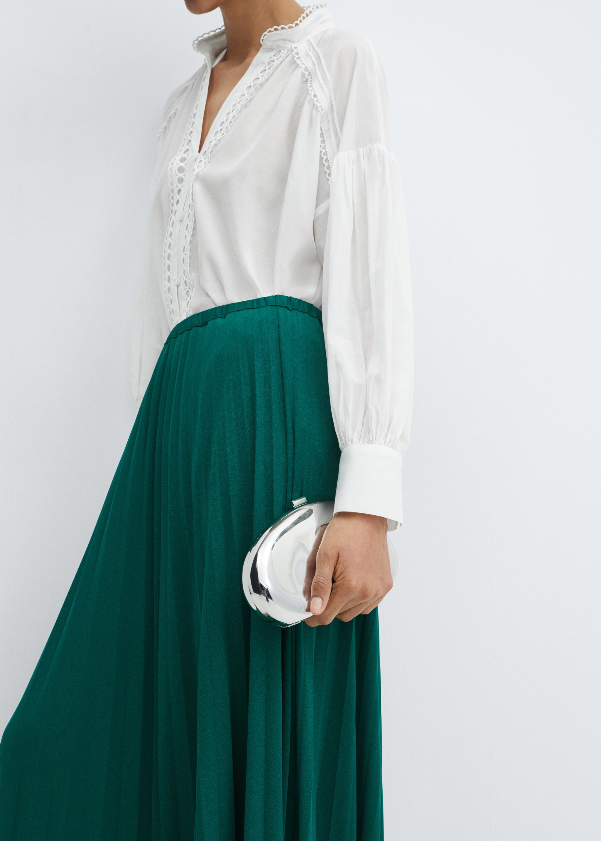 Pleated long skirt - Details of the article 6