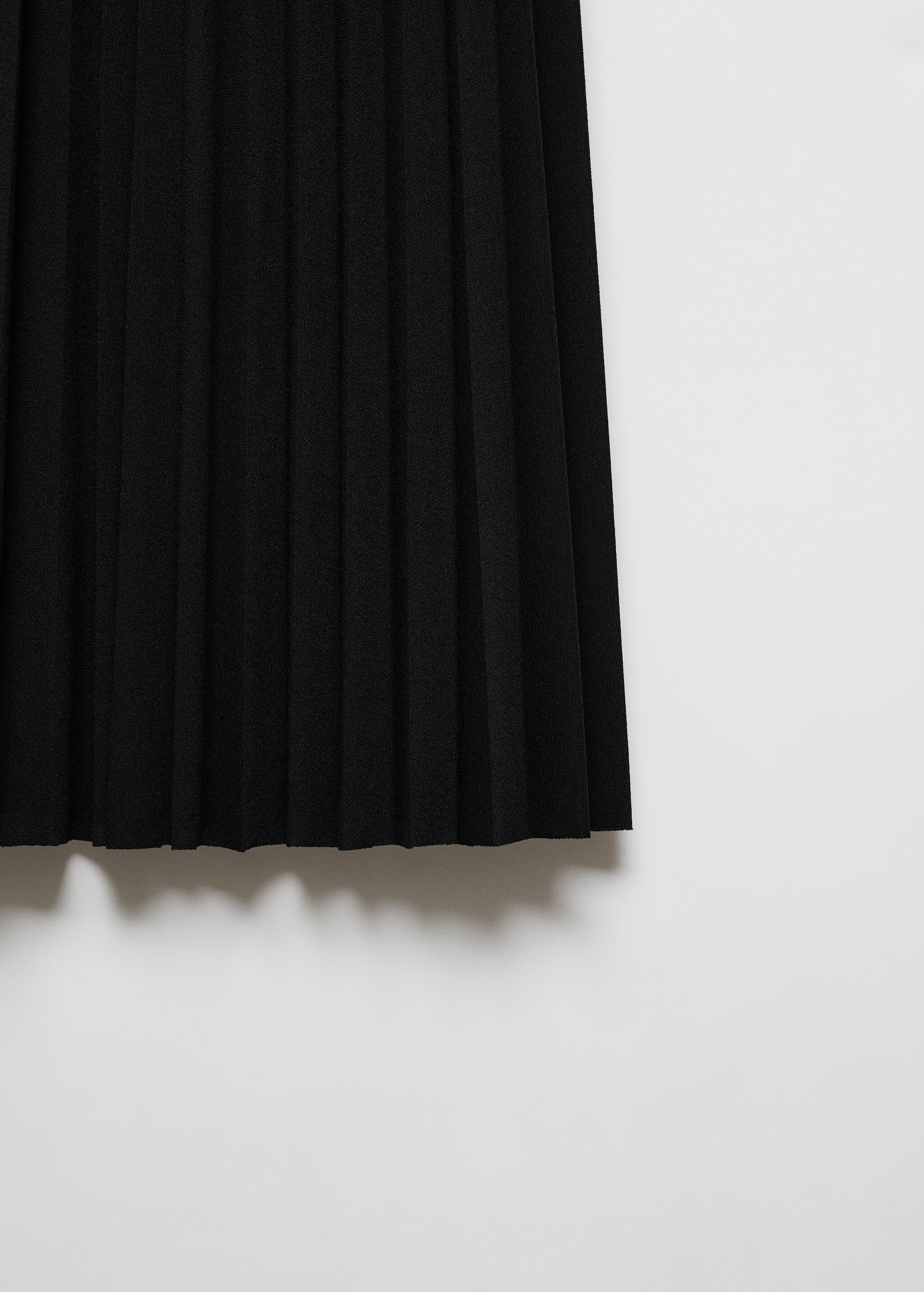Pleated long skirt - Details of the article 8