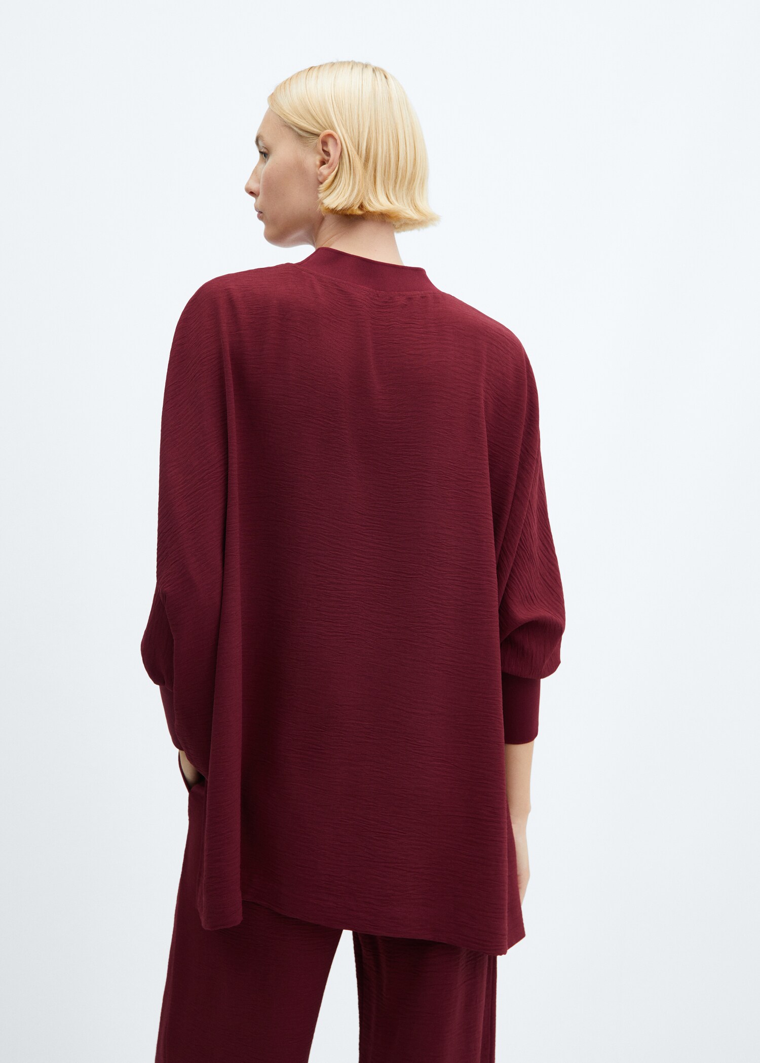 Oversized textured sweatshirt - Reverse of the article