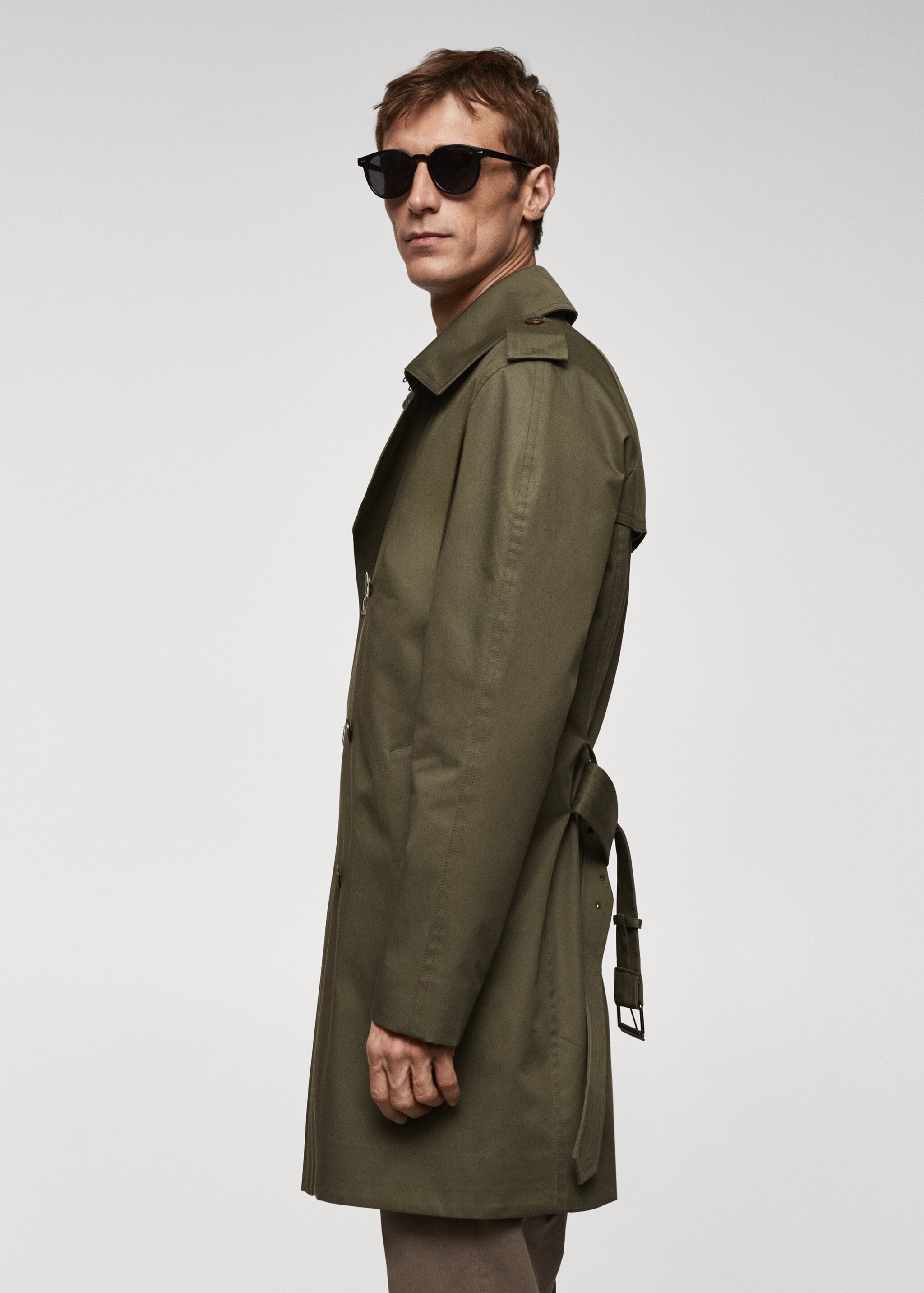 Classic water-repellent trench coat - Details of the article 2