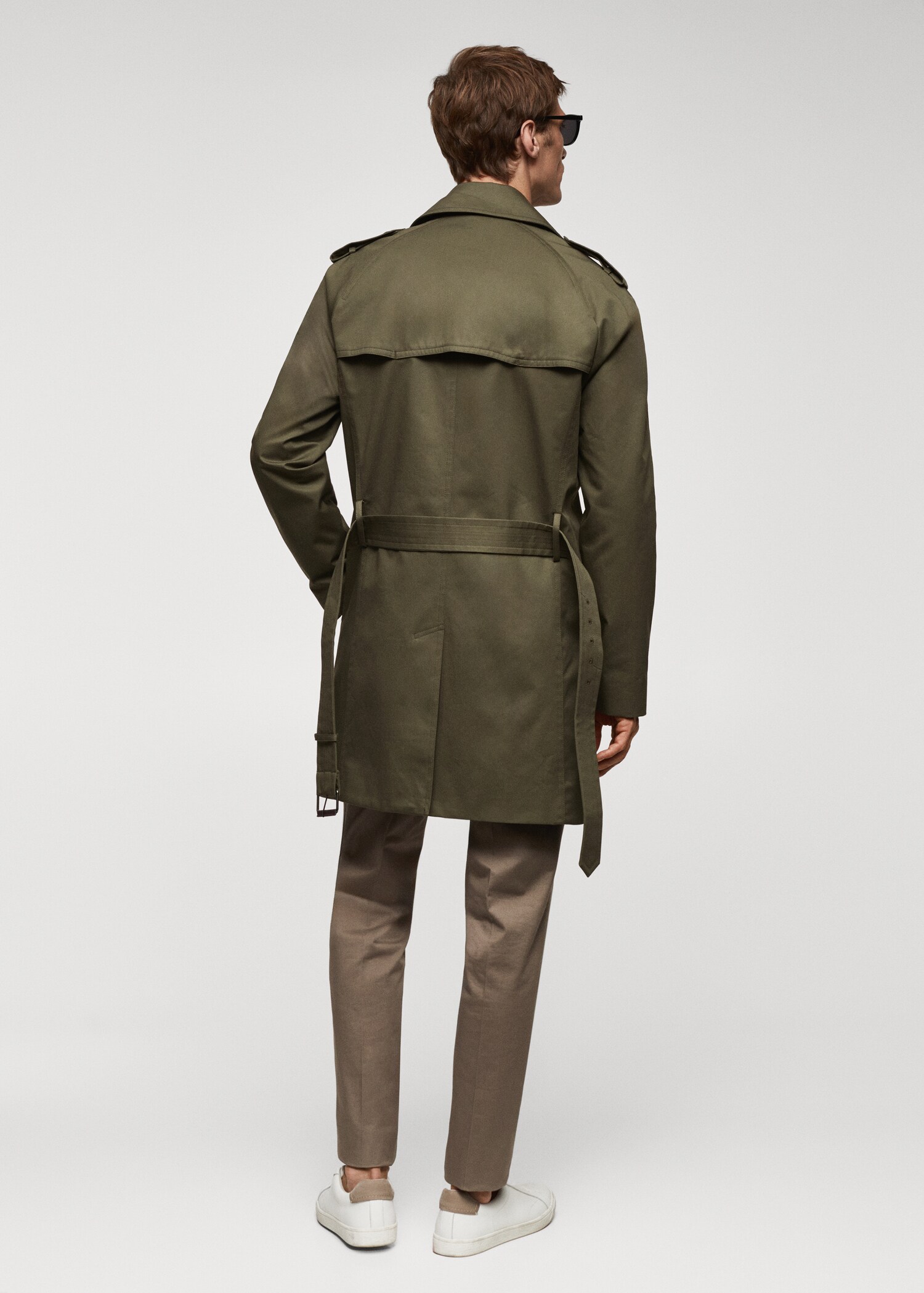 Classic water-repellent trench coat - Reverse of the article