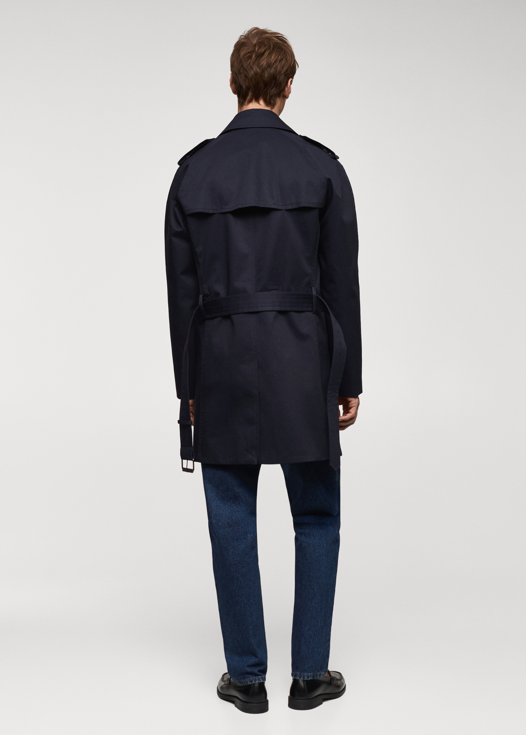 Classic water-repellent trench coat - Reverse of the article