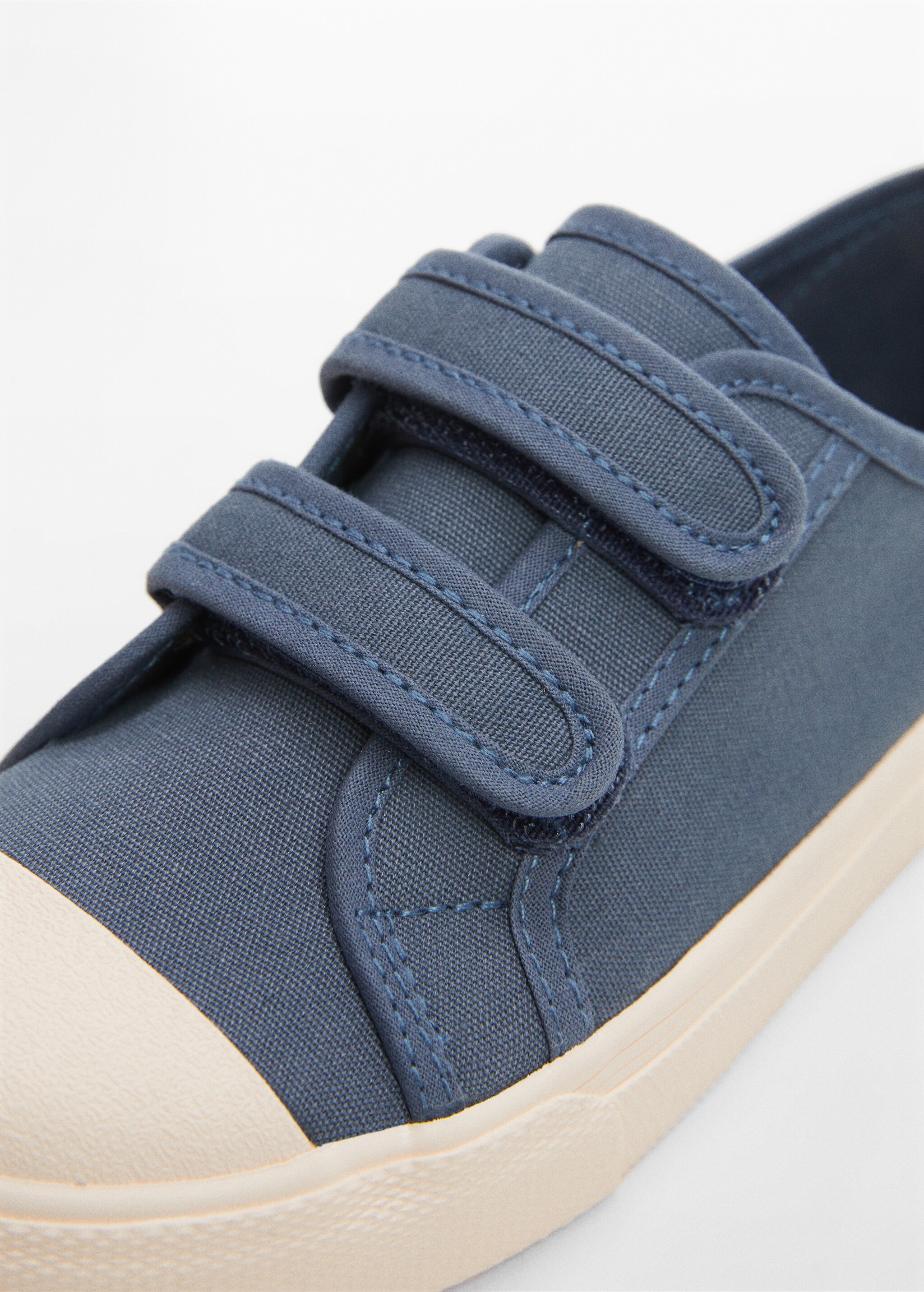Velcro fastening straps sneakers - Details of the article 2
