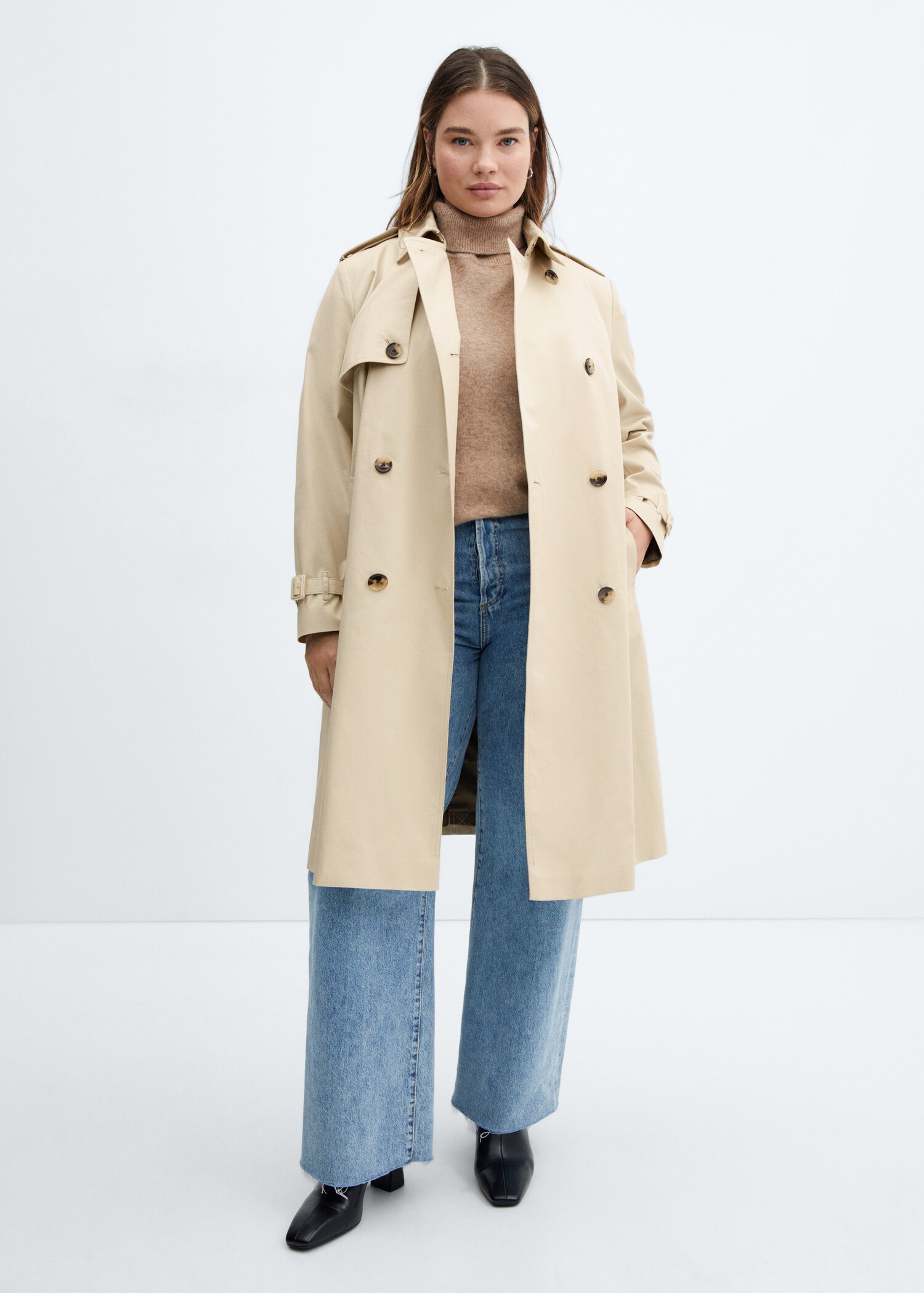 Classic trench coat with belt - Details of the article 3