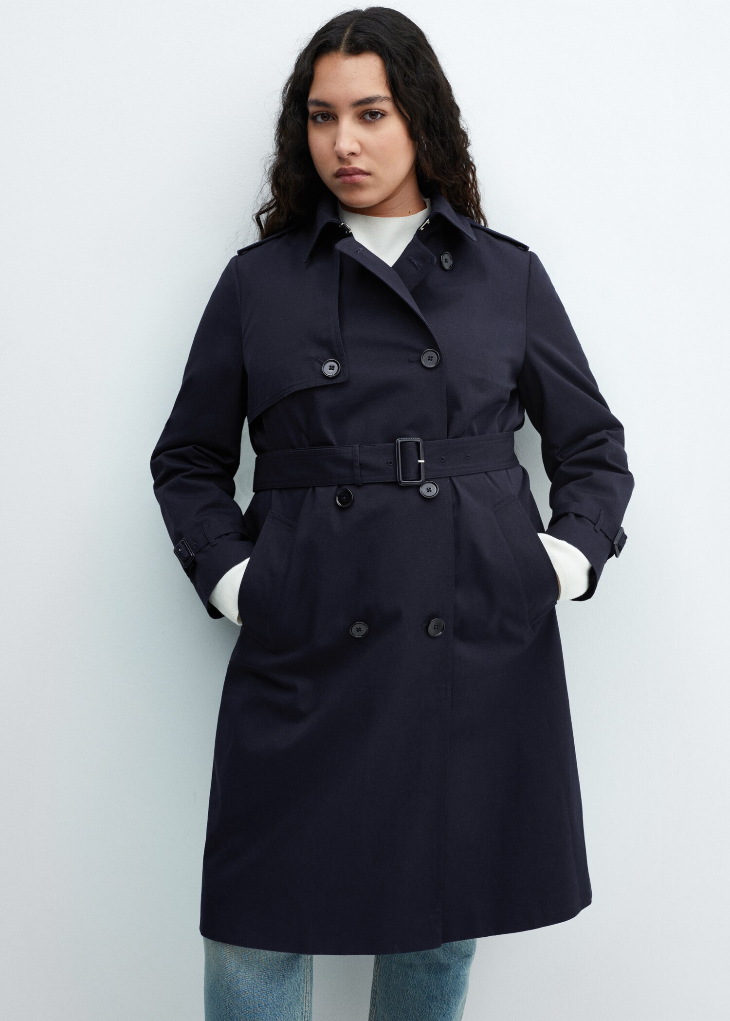 Classic trench coat with belt - Details of the article 5