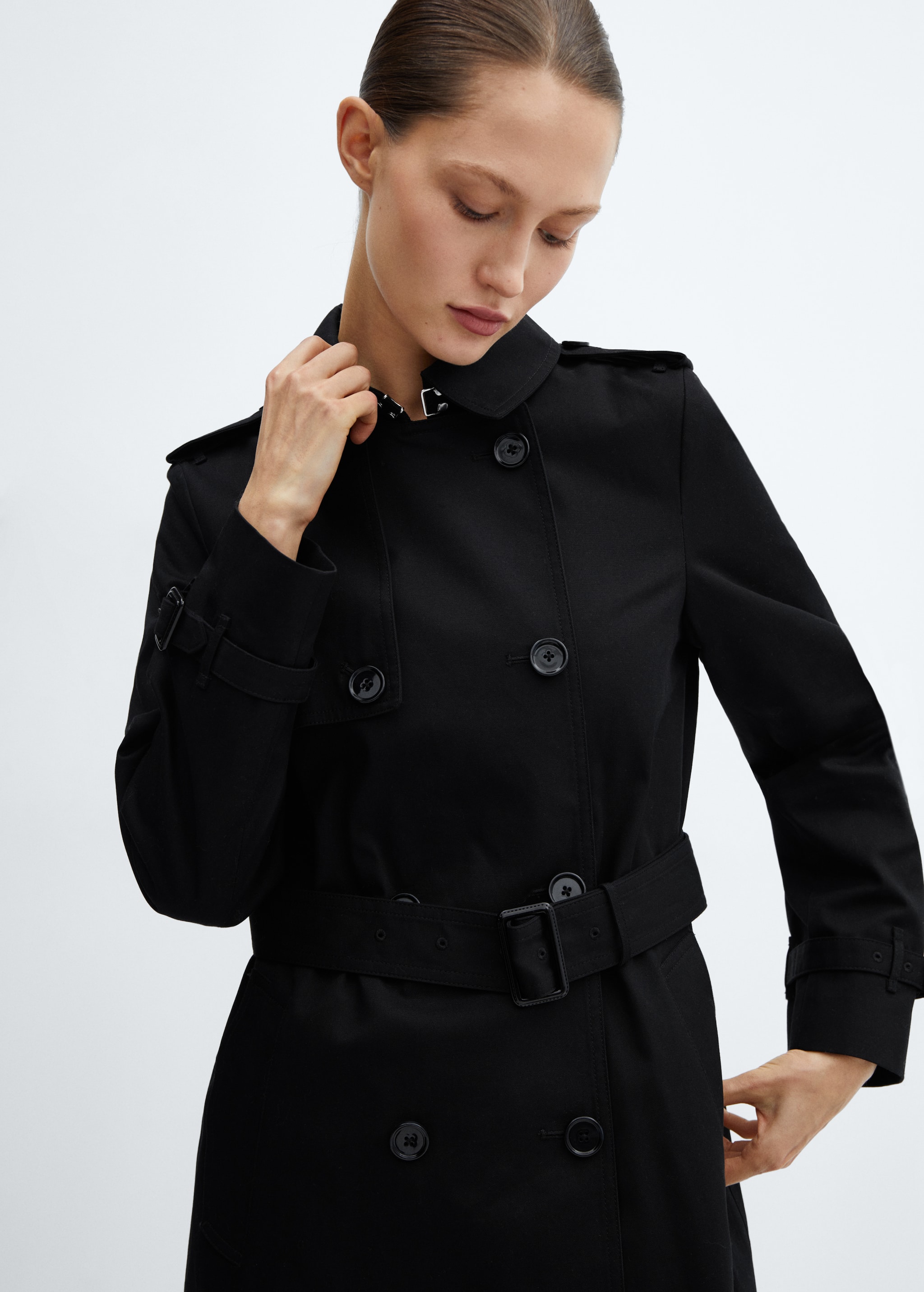 Classic trench coat with belt - Details of the article 1