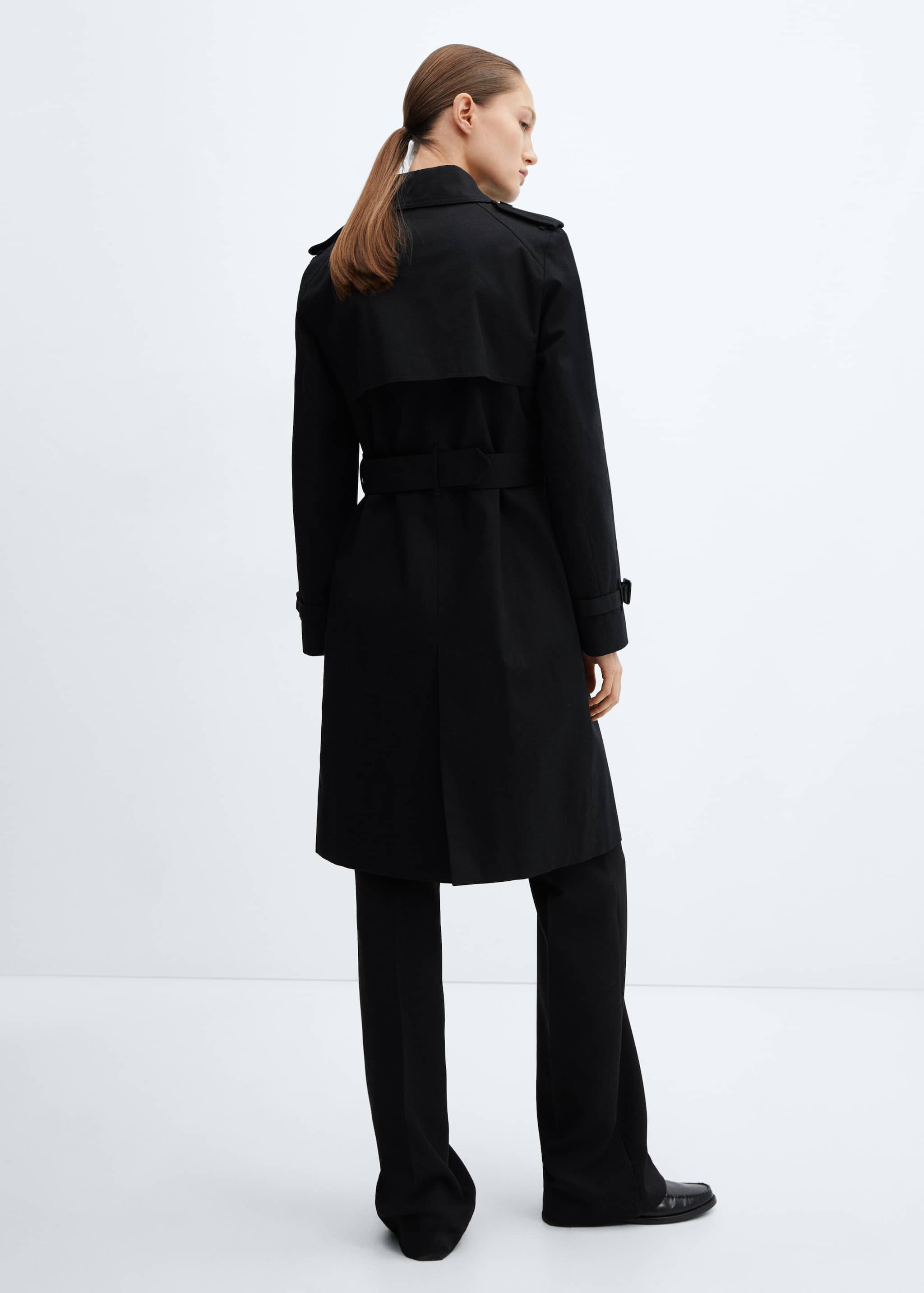 Classic trench coat with belt - Reverse of the article