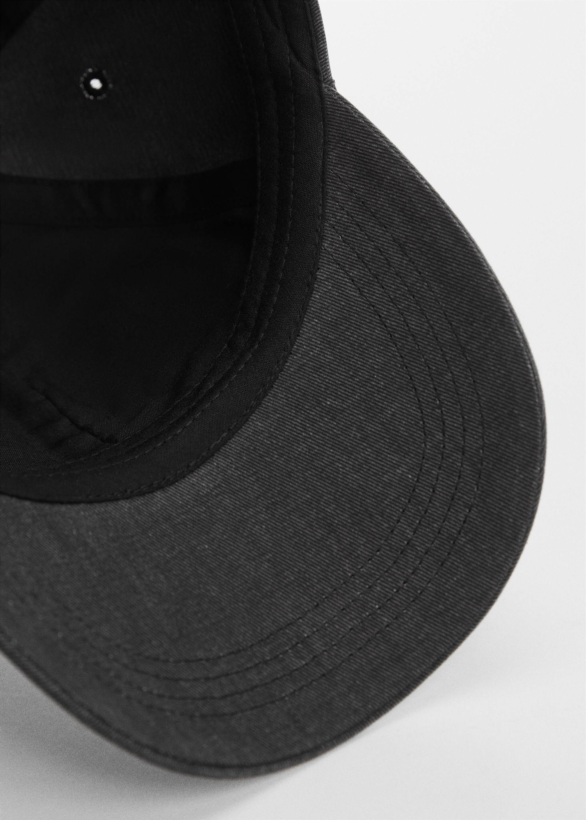 Denim cap with message - Details of the article 2