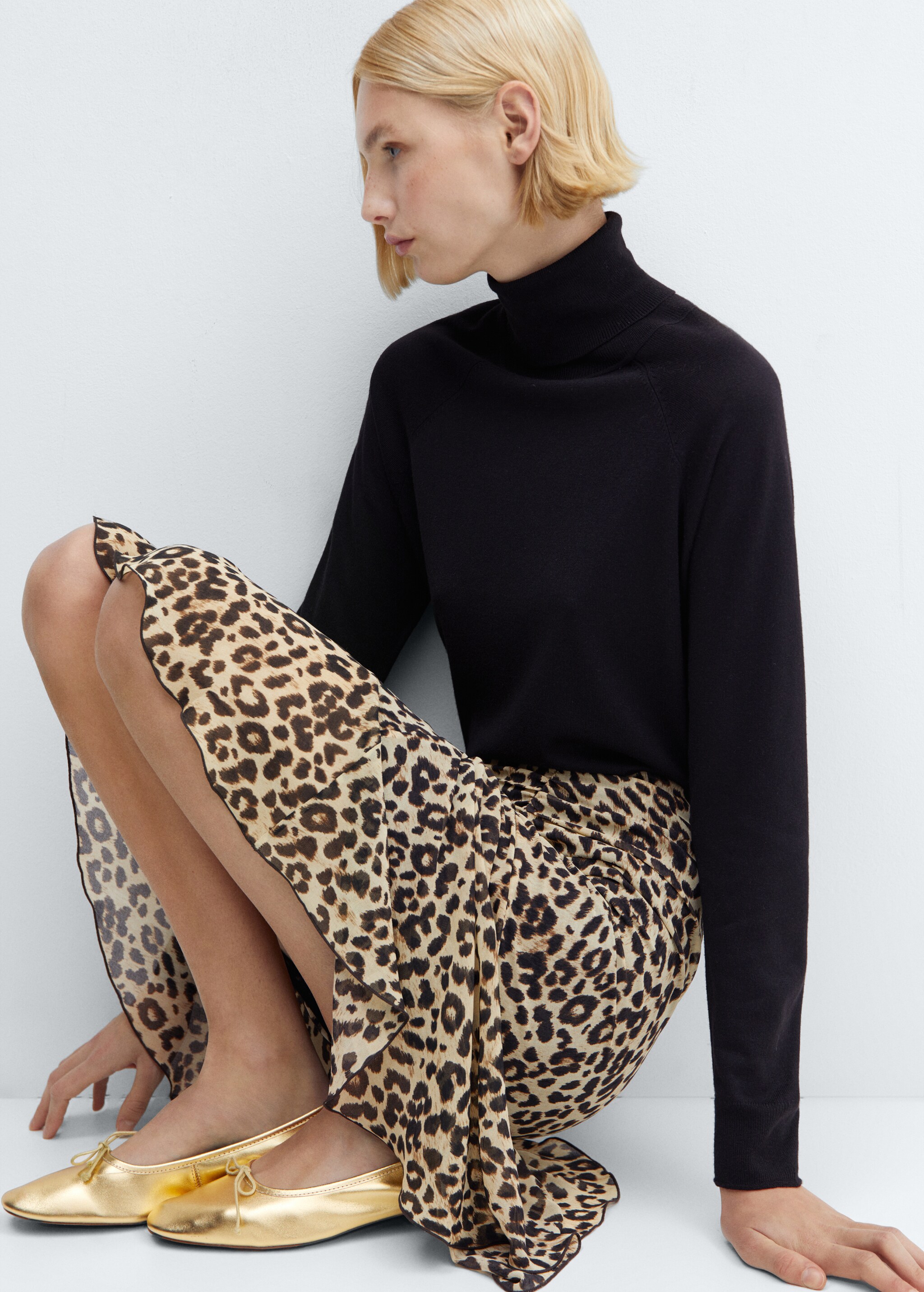 Leopard skirt with gathered detail - Details of the article 2